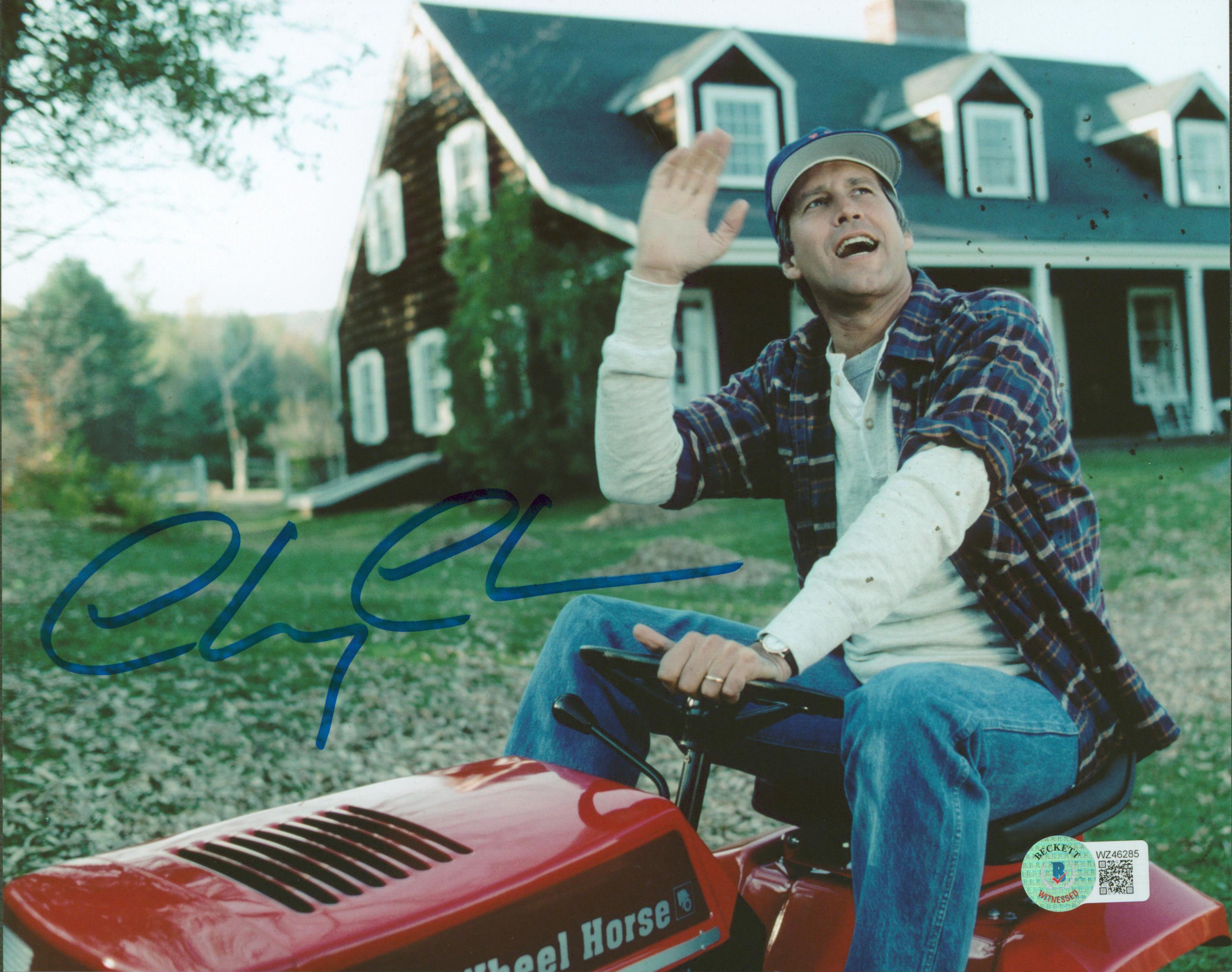 Chevy Chase Funny Farm Authentic Signed 8x10 Horizontal Photo BAS Witnessed