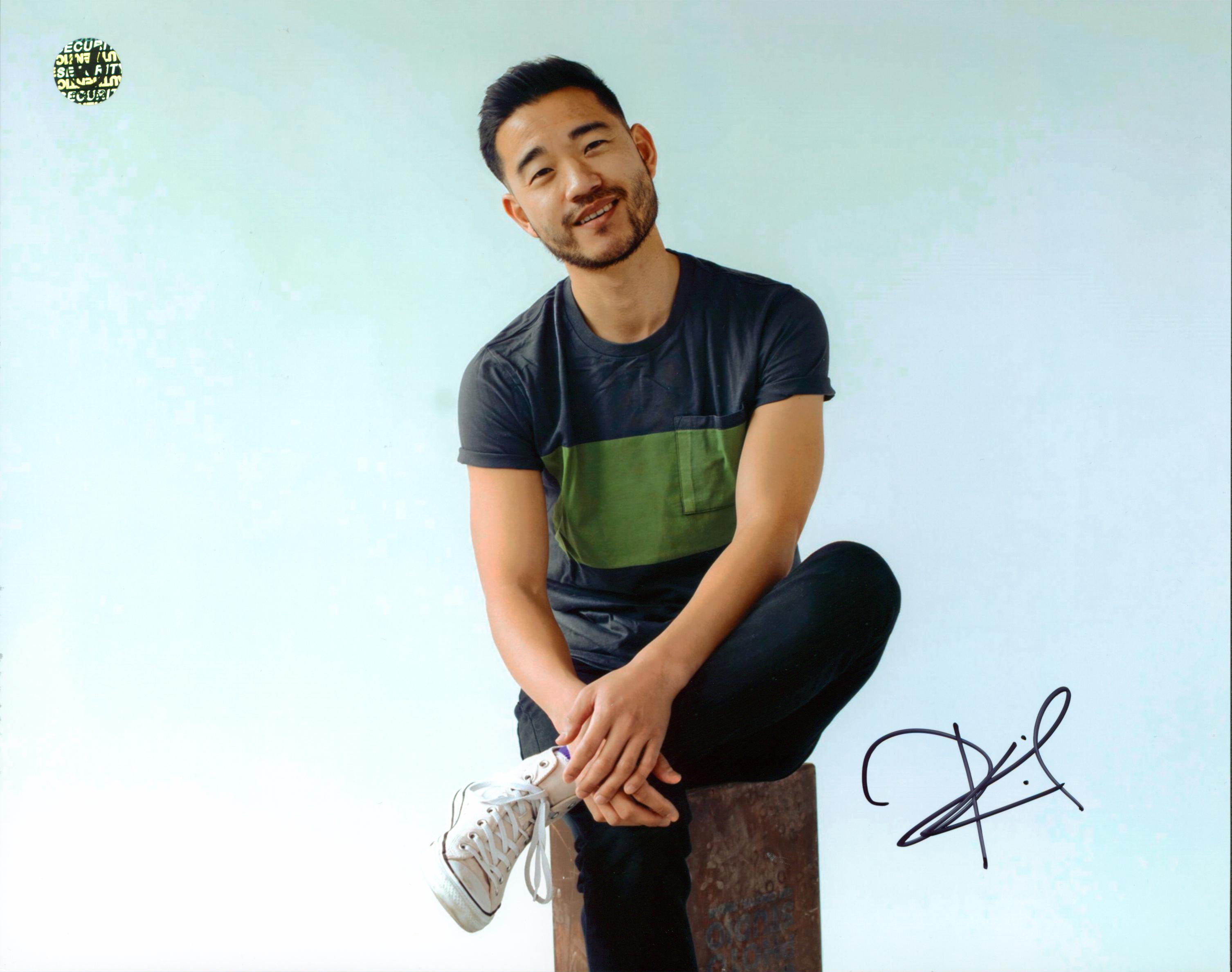 Daniel Isaac Billions Authentic Signed 8x10 Photo Autographed Wizard World 1