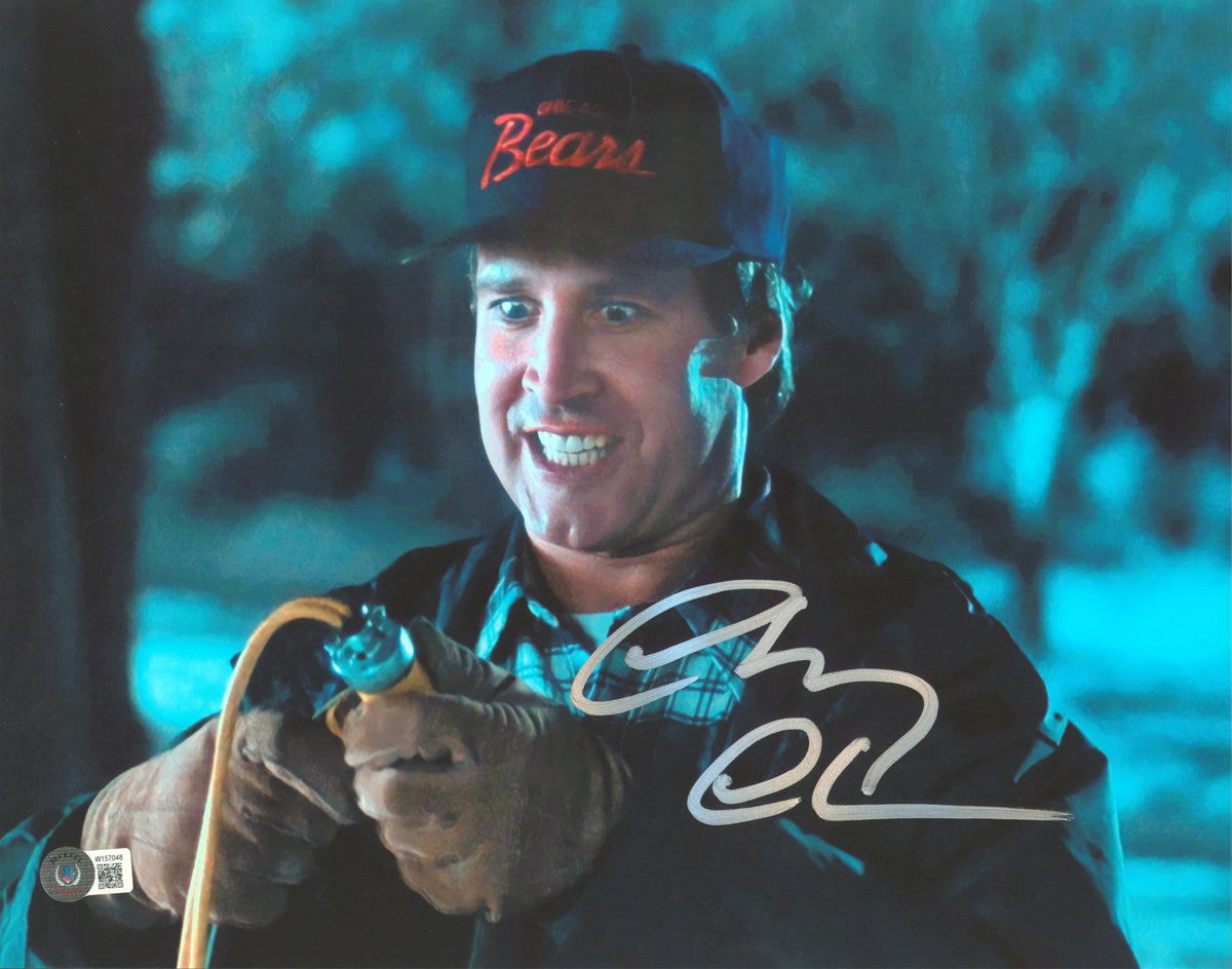 Chevy Chase Christmas Vacation Signed 11x14 Fighting Plug Photo BAS Witnessed