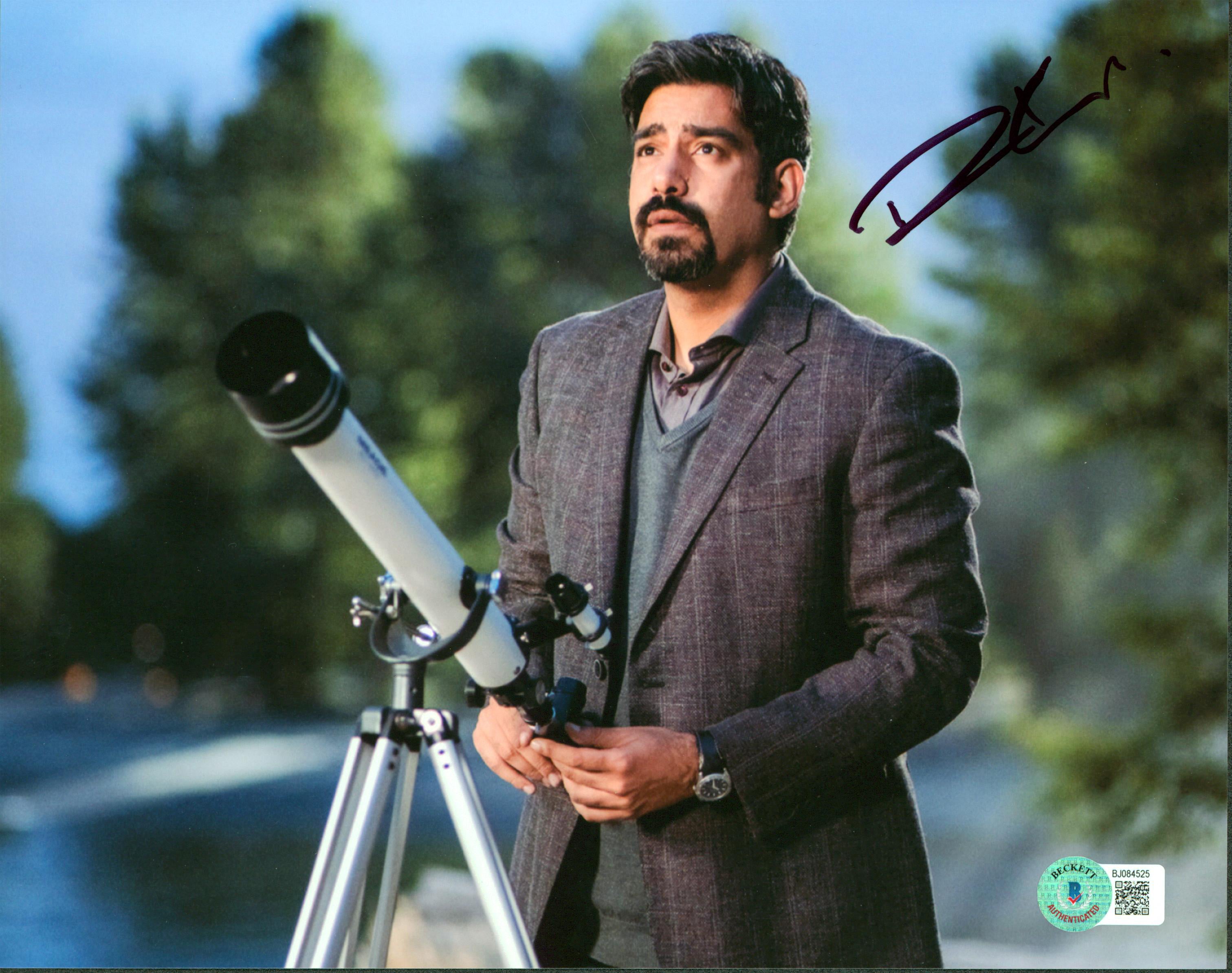 Rahul Kohli The Midnight Club Authentic Signed 8x10 Photo BAS #BJ084525