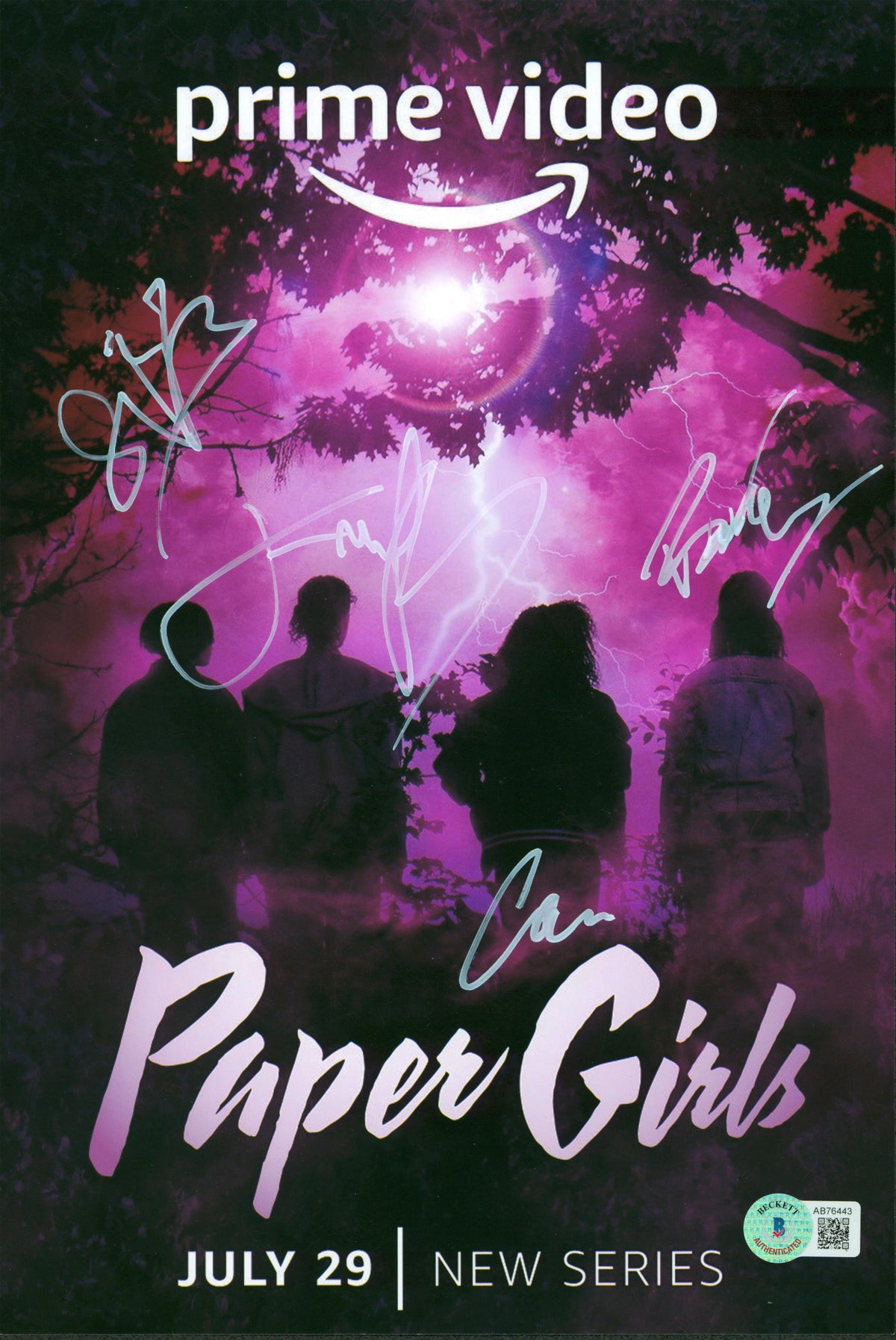 Paper Girls (4) Jones, Nelet, Rosinsky & Strazza Signed 7.75x12 Photo BAS