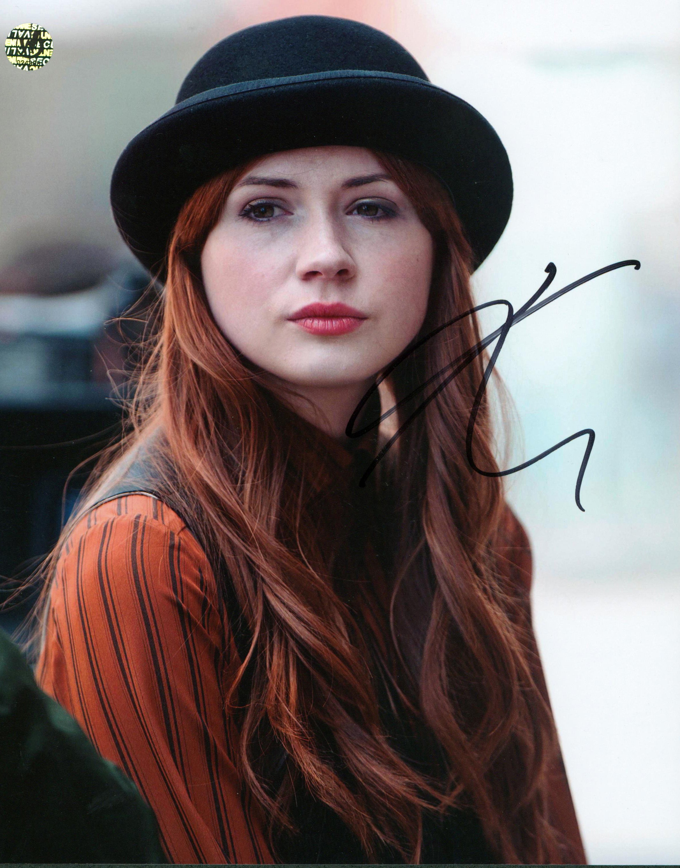 Karen Gillan Not Another Happy Ending Authentic Signed 8x10 Photo Wizard World