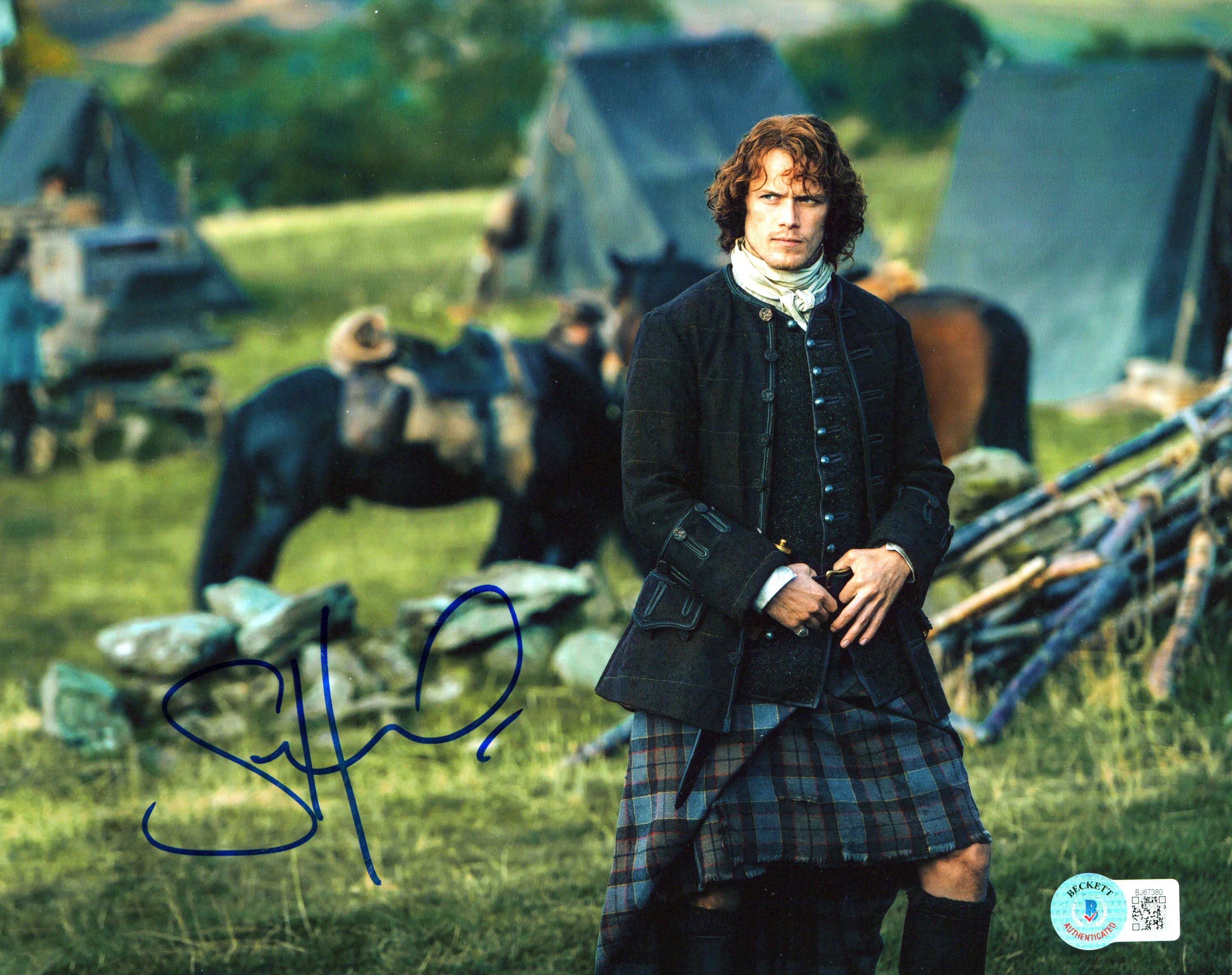 Sam Heughan Outlander Authentic Signed 8x10 Photo Autographed BAS #BJ67380