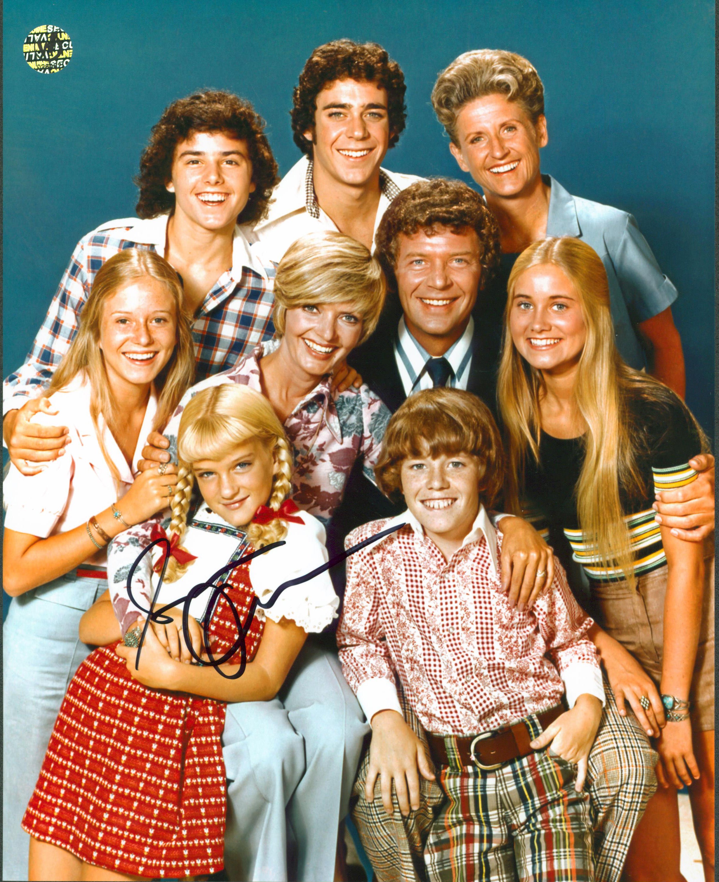 Susan Olsen The Brady Bunch Authentic Signed 8x10 Photo Wizard World #026482
