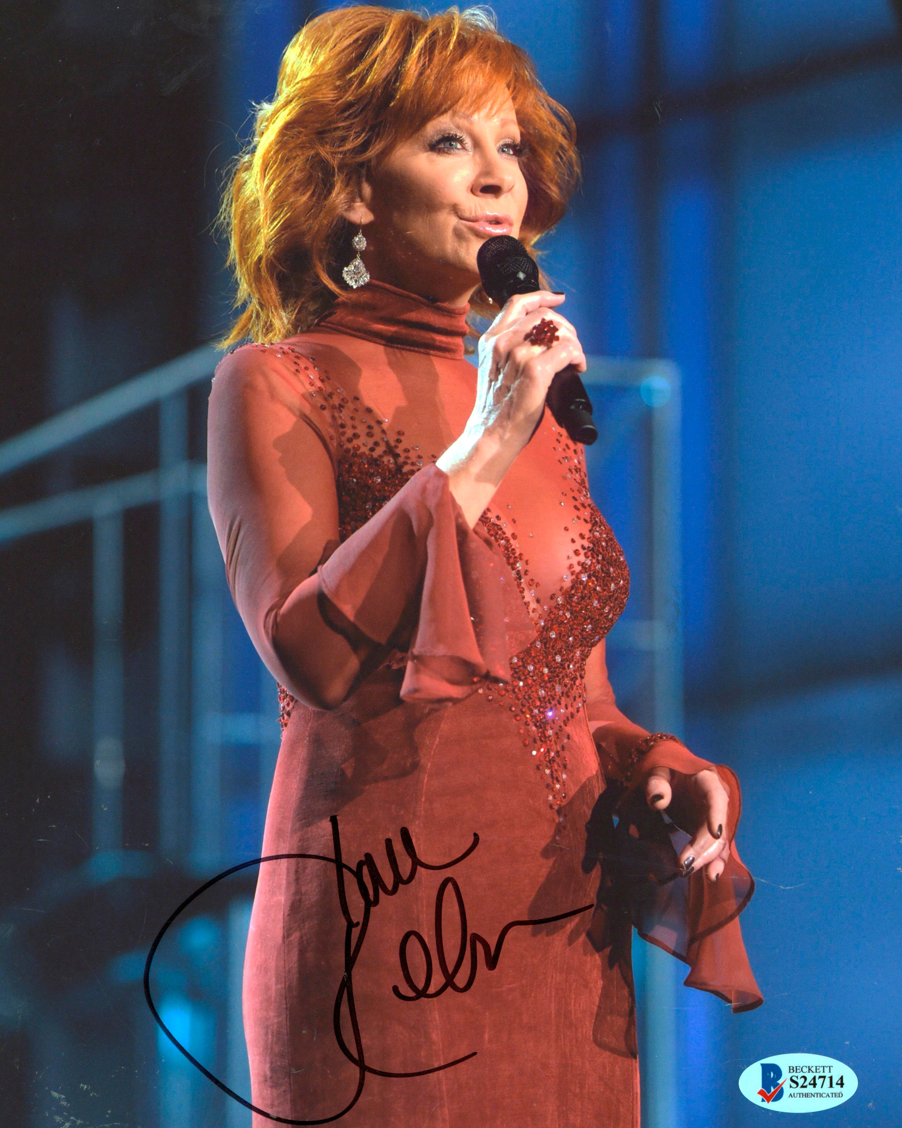 Reba McEntire The Voice Authentic Signed 8x10 Photo Autographed BAS #S24714