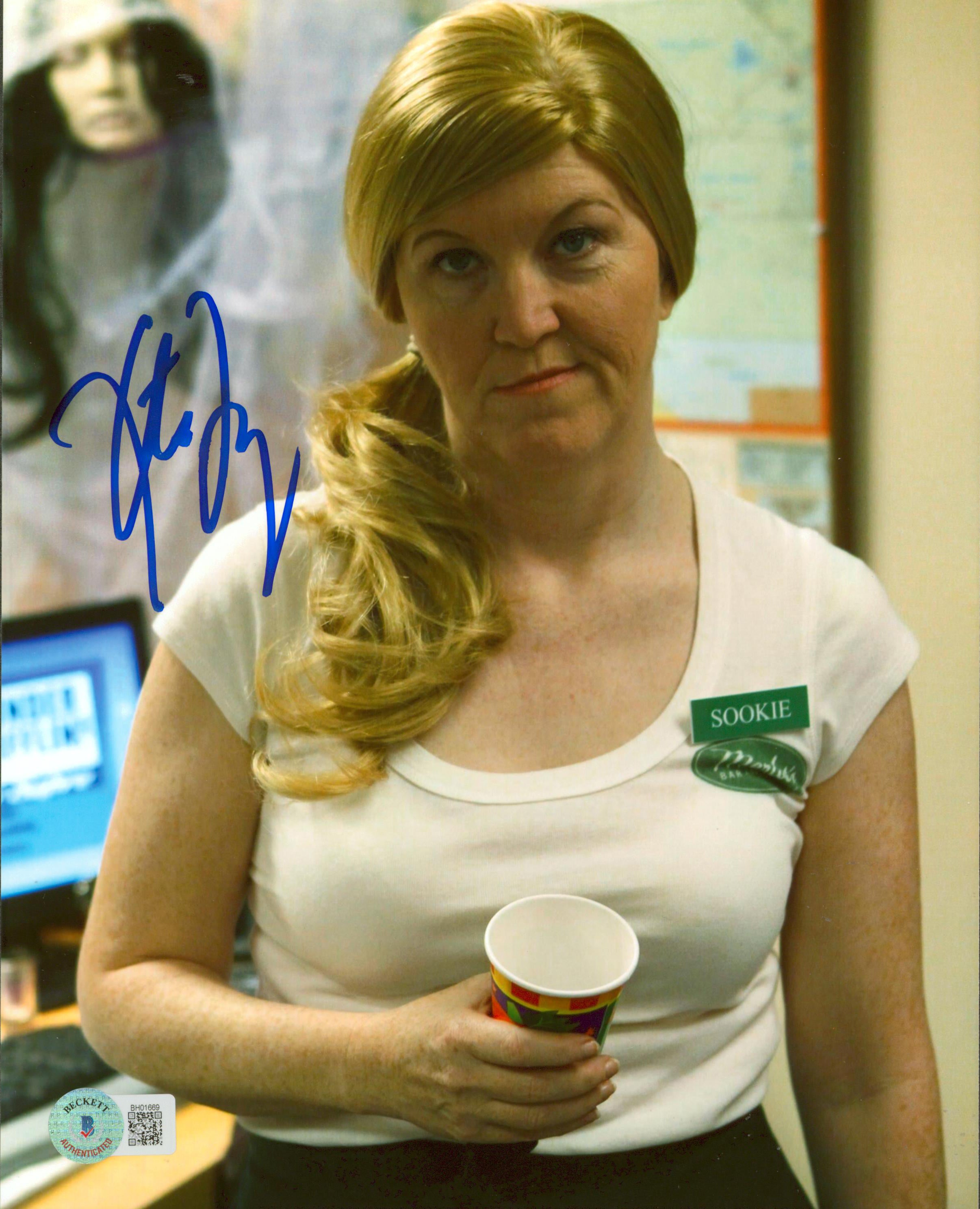 Kate Flannery The Office Authentic Signed 8x10 Photo Autographed BAS #BH01669