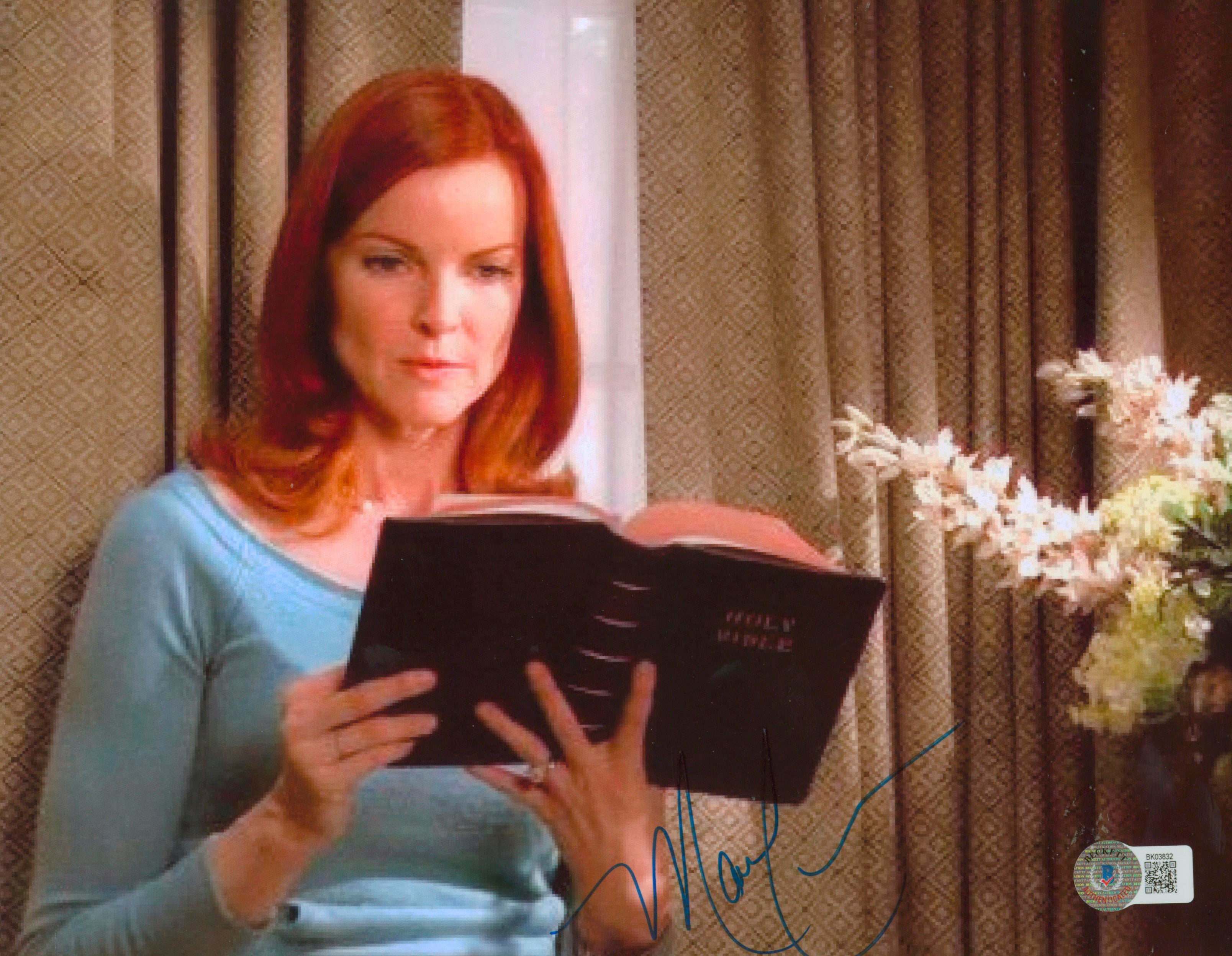 Marcia Cross Always Say Goodbye Authentic Signed 8.5x11 Photo BAS #BK03832