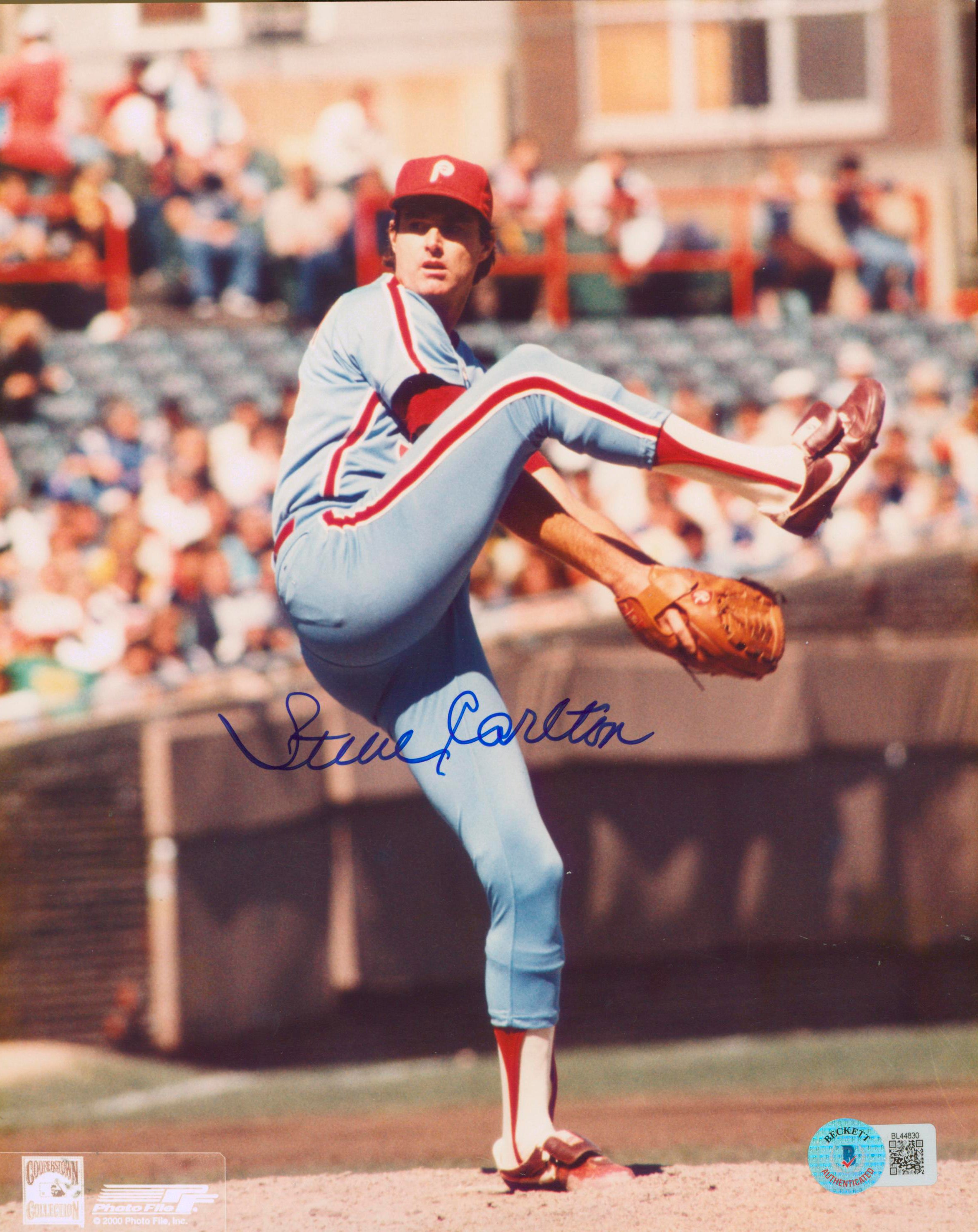 Phillies Steve Carlton Authentic Signed 8x10 Photo Autographed BAS #BL44830
