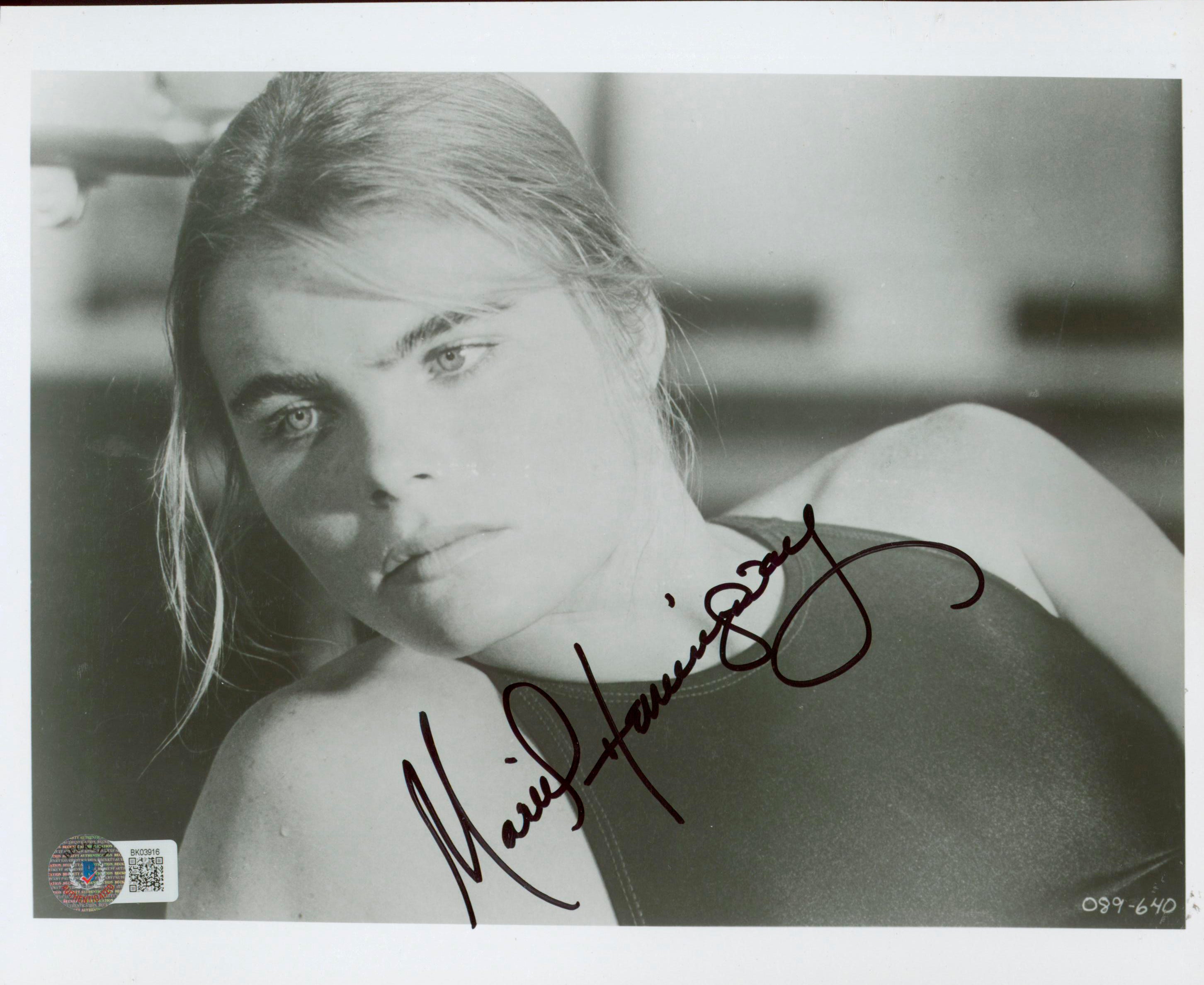 Mariel Hemingway Personal Best Authentic Signed 8x10 Photo BAS #BK03916