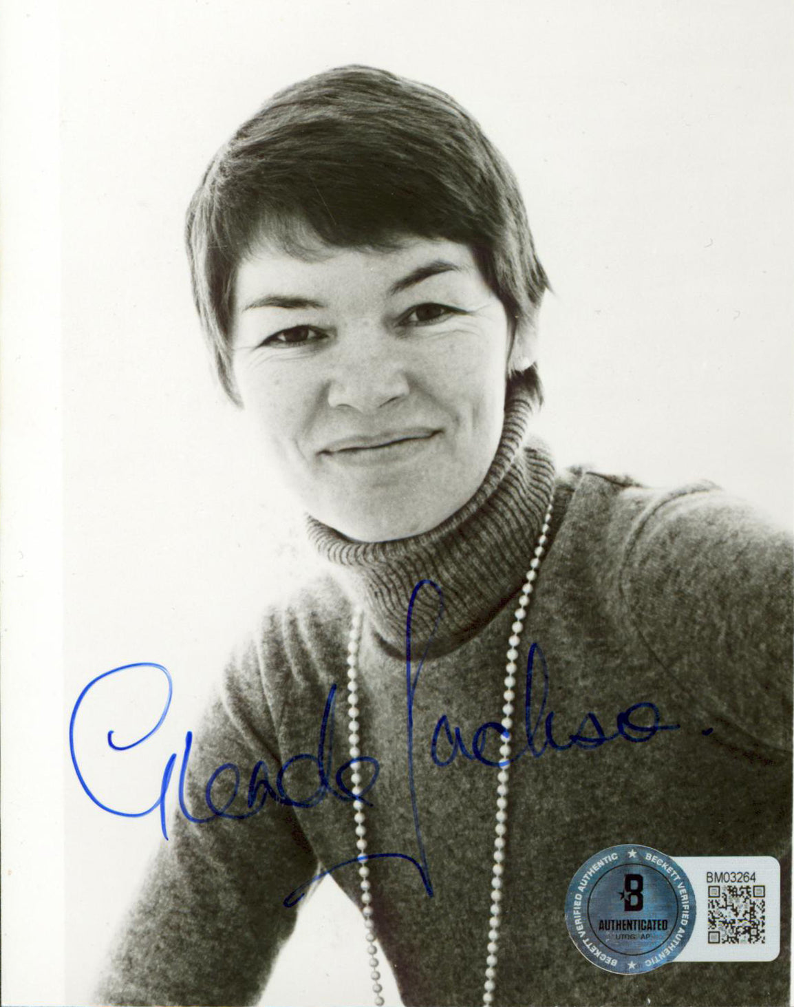Glenda Jackson Women in Love Authentic Signed 4x5 Photo Autographed BAS #BM03264