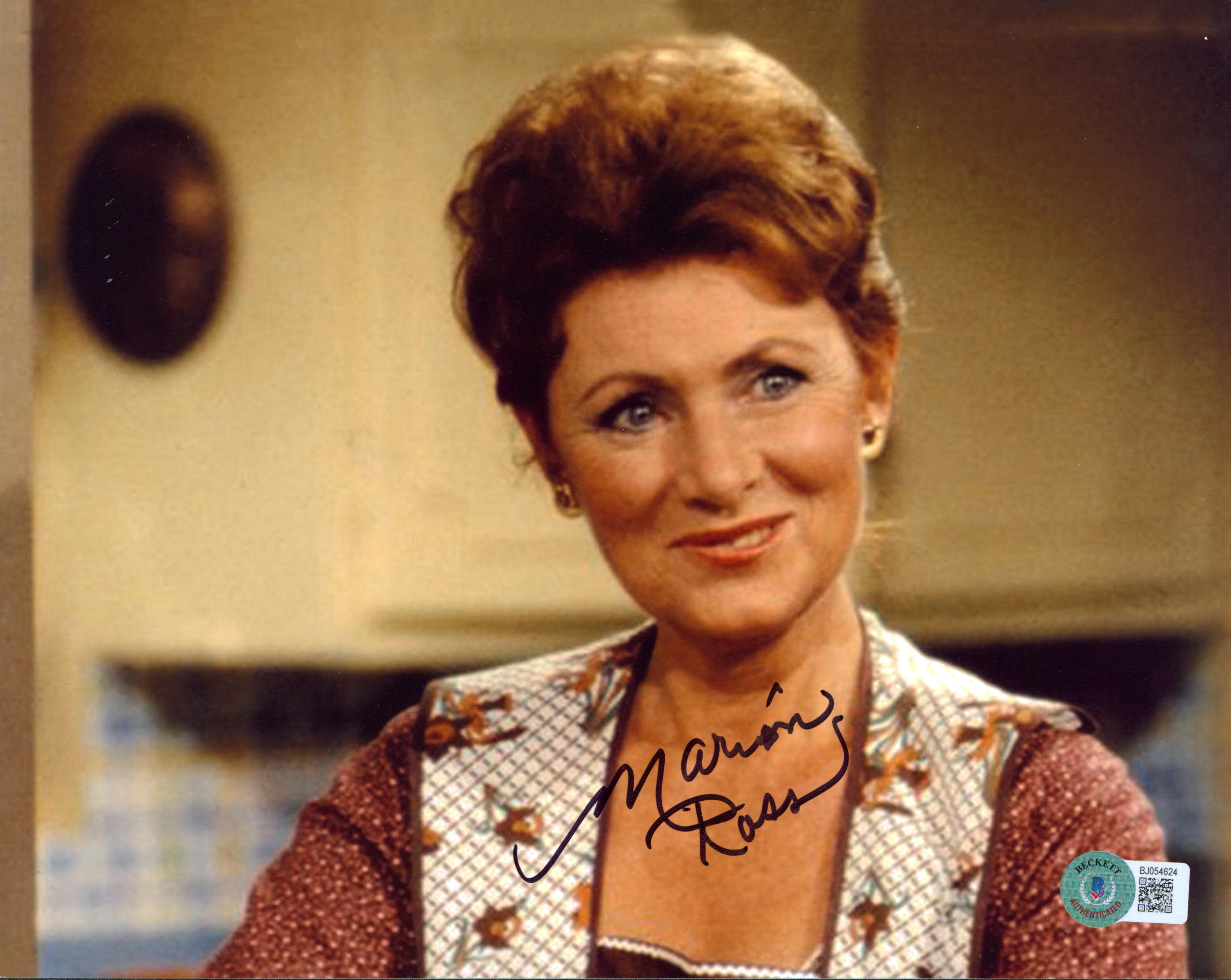 Marion Ross Happy Days Authentic Signed 8x10 Horizontal Photo Autographed BAS 1