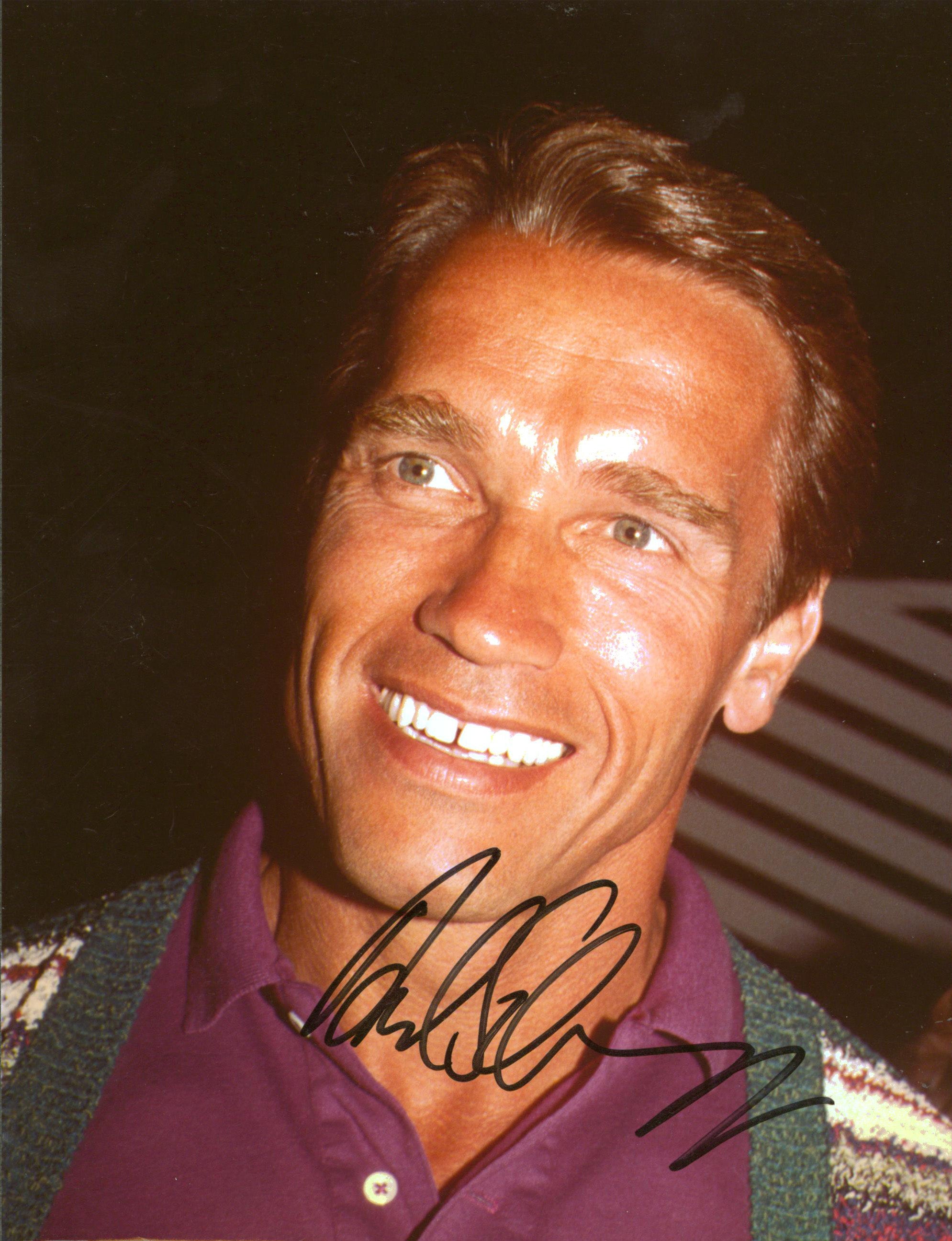 Arnold Schwarzenegger Terminator Signed 7x9 Photo Autographed BAS #AD64451
