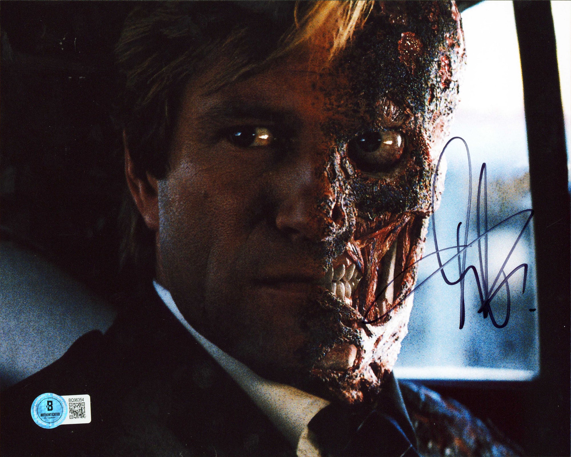 Aaron Eckhart Batman The Dark Knight Rises Signed 8x10 Photo BAS #BQ96354