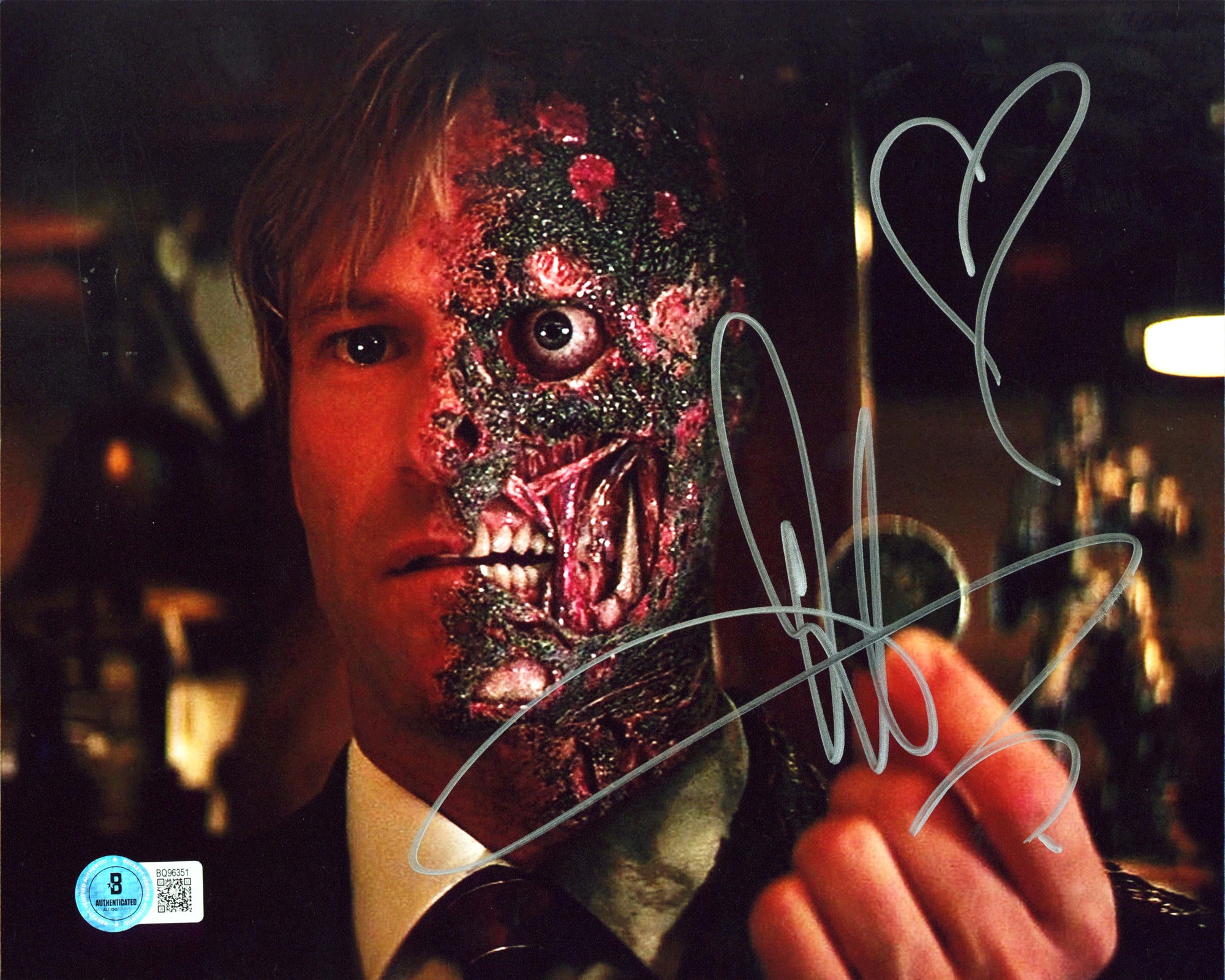 Aaron Eckhart Batman The Dark Knight Rises Signed 8x10 Photo BAS #BQ96351