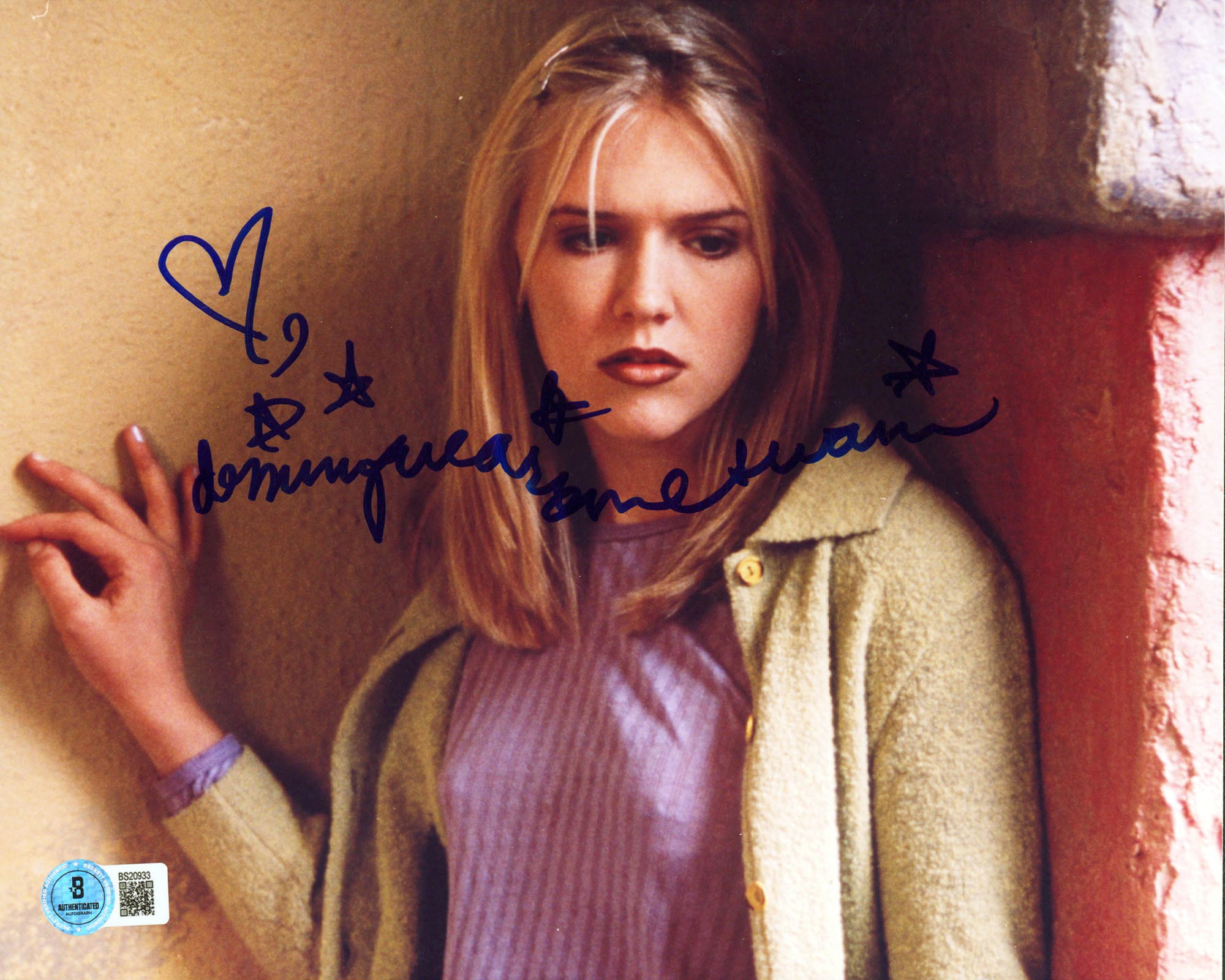 Dominique Swain Lolita Authentic Signed 8x10 Horizontal Photo BAS #BS20933