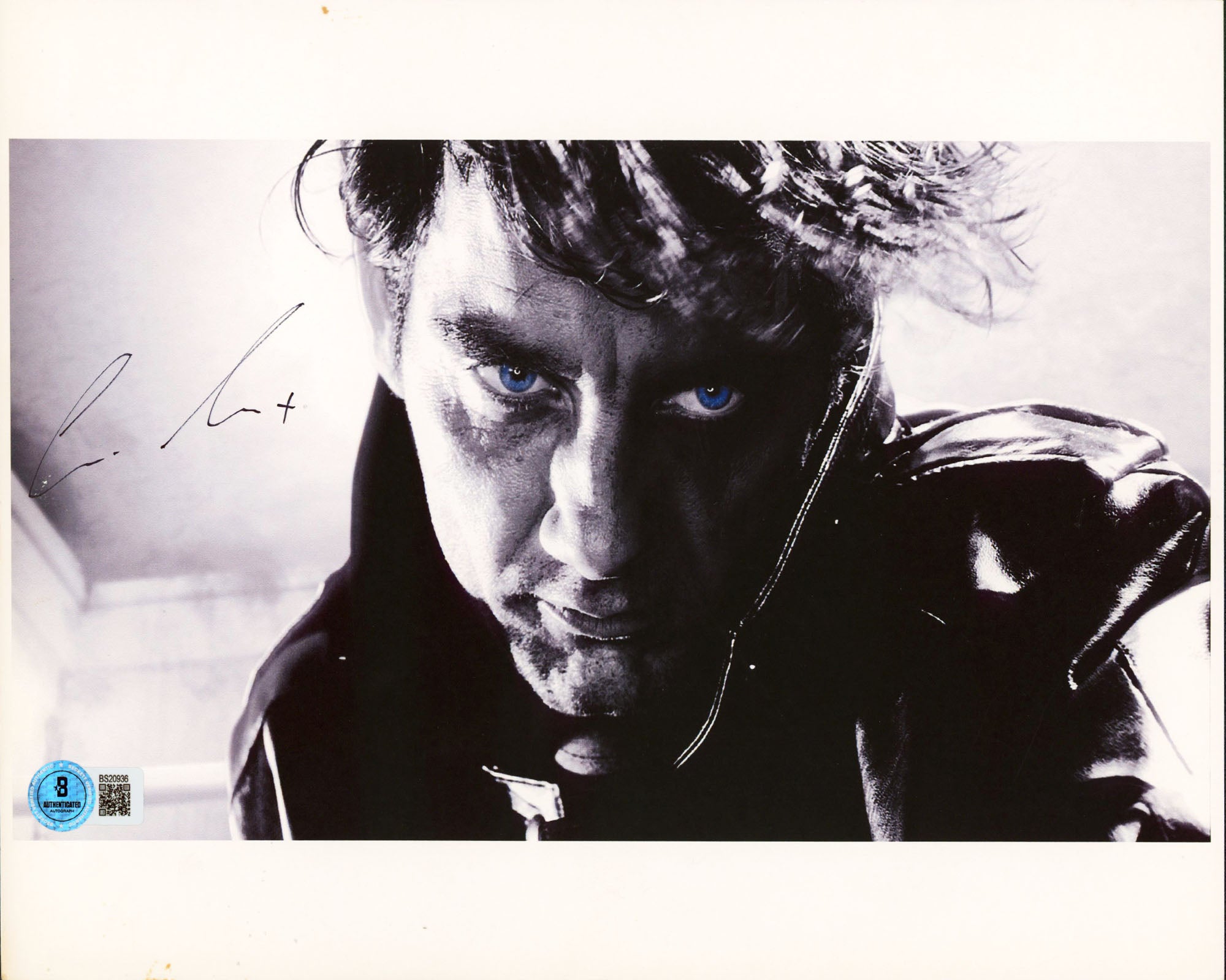 Clive Owen Sin City Authentic Signed 8.5x11 Horizontal Photo BAS #BS20936