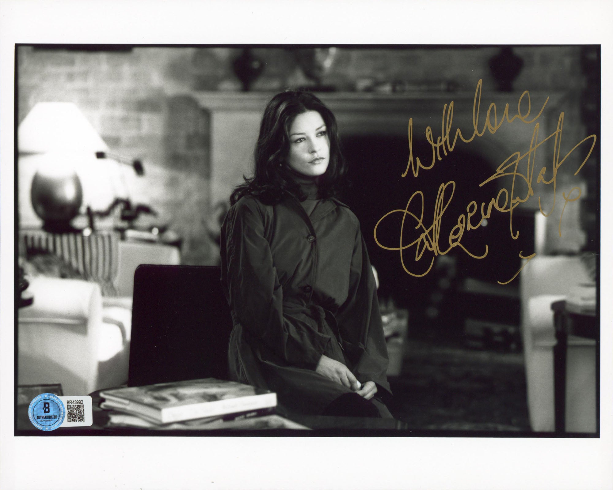 Catherine Zeta-Jones Entrapment "With Love" Signed 8x10 Photo BAS #BR43992