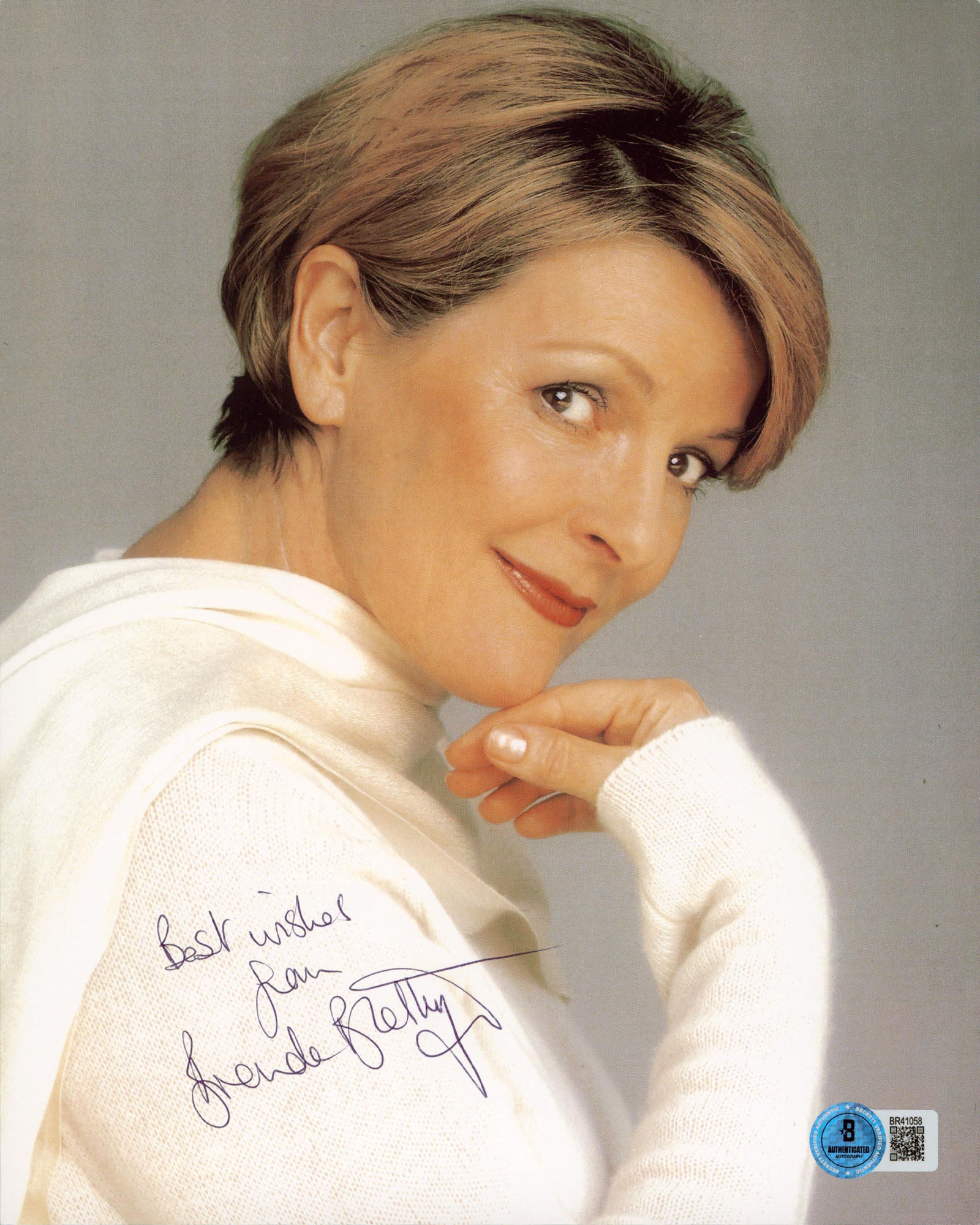 Brenda Blethyn Pride & Prejudice "Best Wishes From" Signed 8x10 Photo BASBR41058