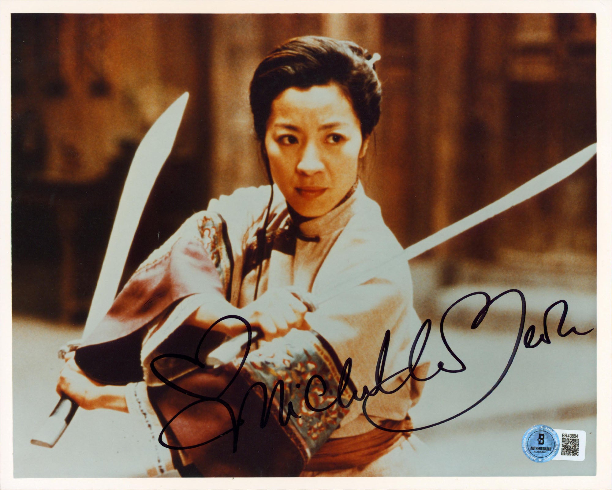 Michelle Yeoh Crouching Tiger, Hidden Dragon Signed 8x10 Photo BAS #BR43884