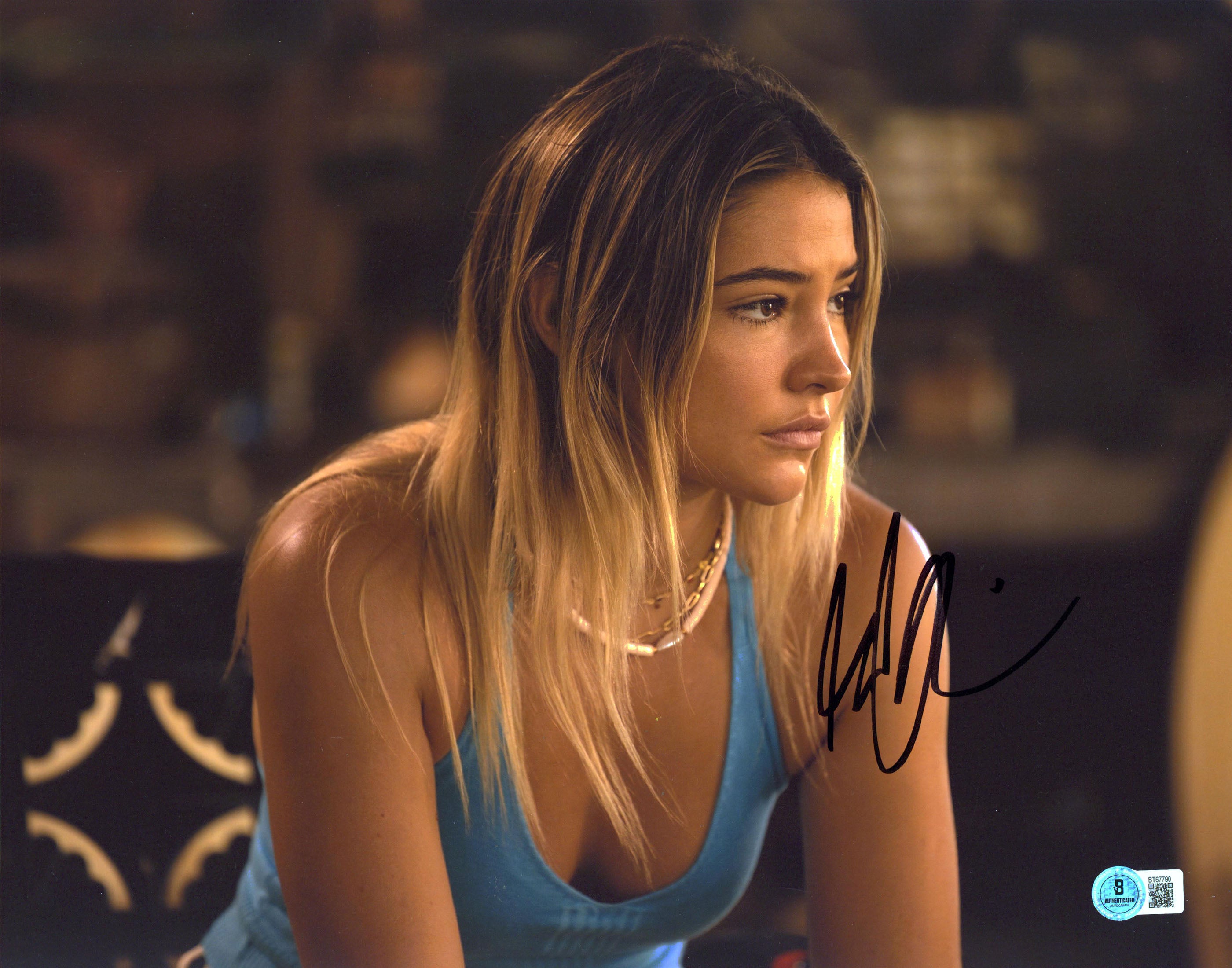 Madelyn Cline Outer Banks Authentic Signed 11x14 Horizontal Photo BAS #BT67790
