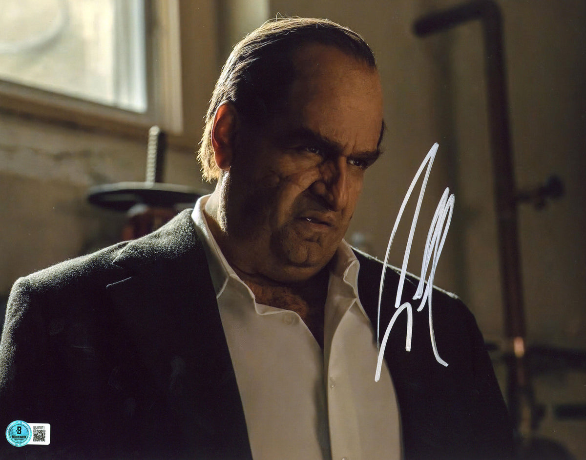 Colin Farrell The Penguin Authentic Signed 11x14 Horizontal Photo BAS #BU87871