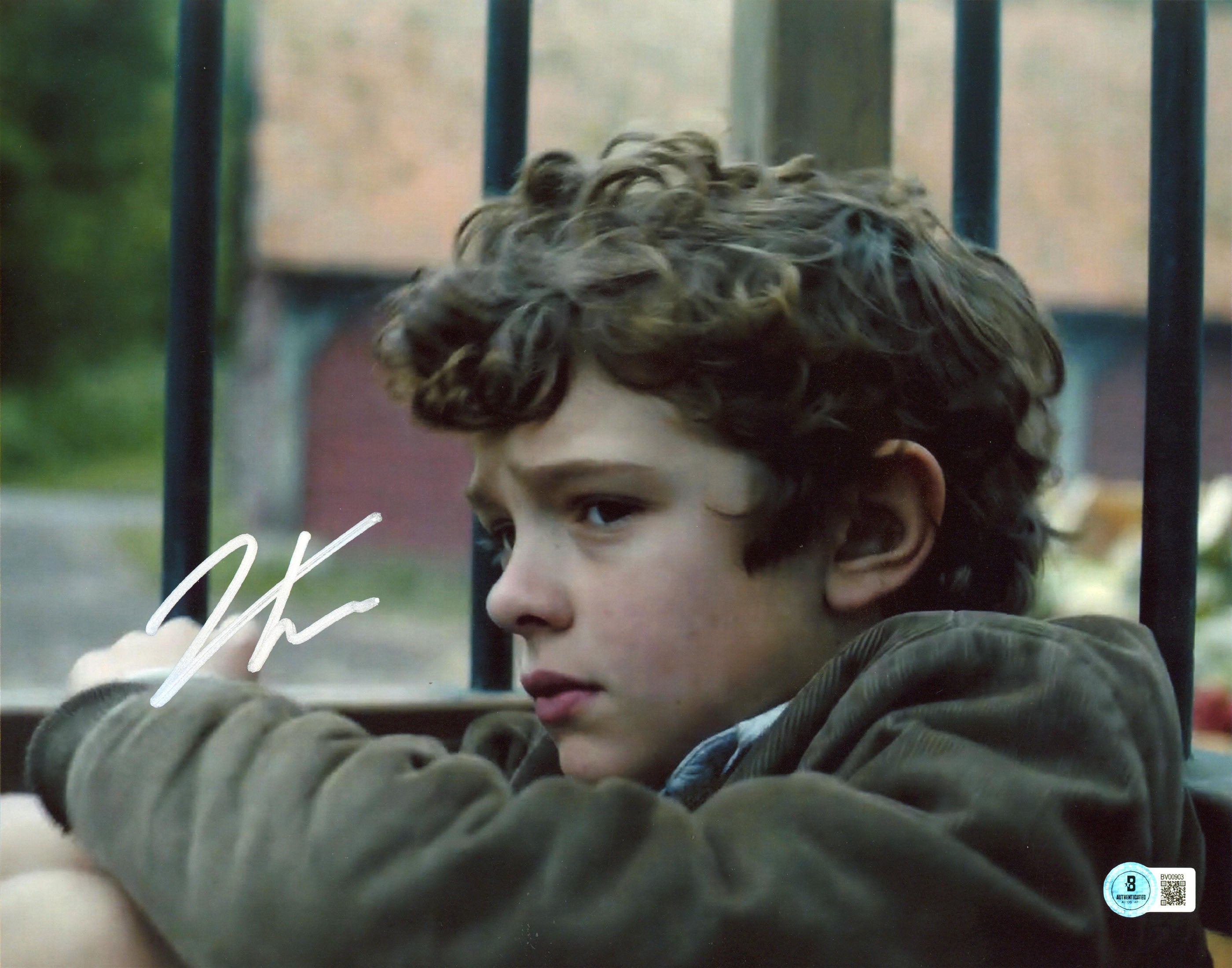 Noah Jupe A Quiet Place Authentic Signed 11x14 Horizontal Photo BAS #BV00903