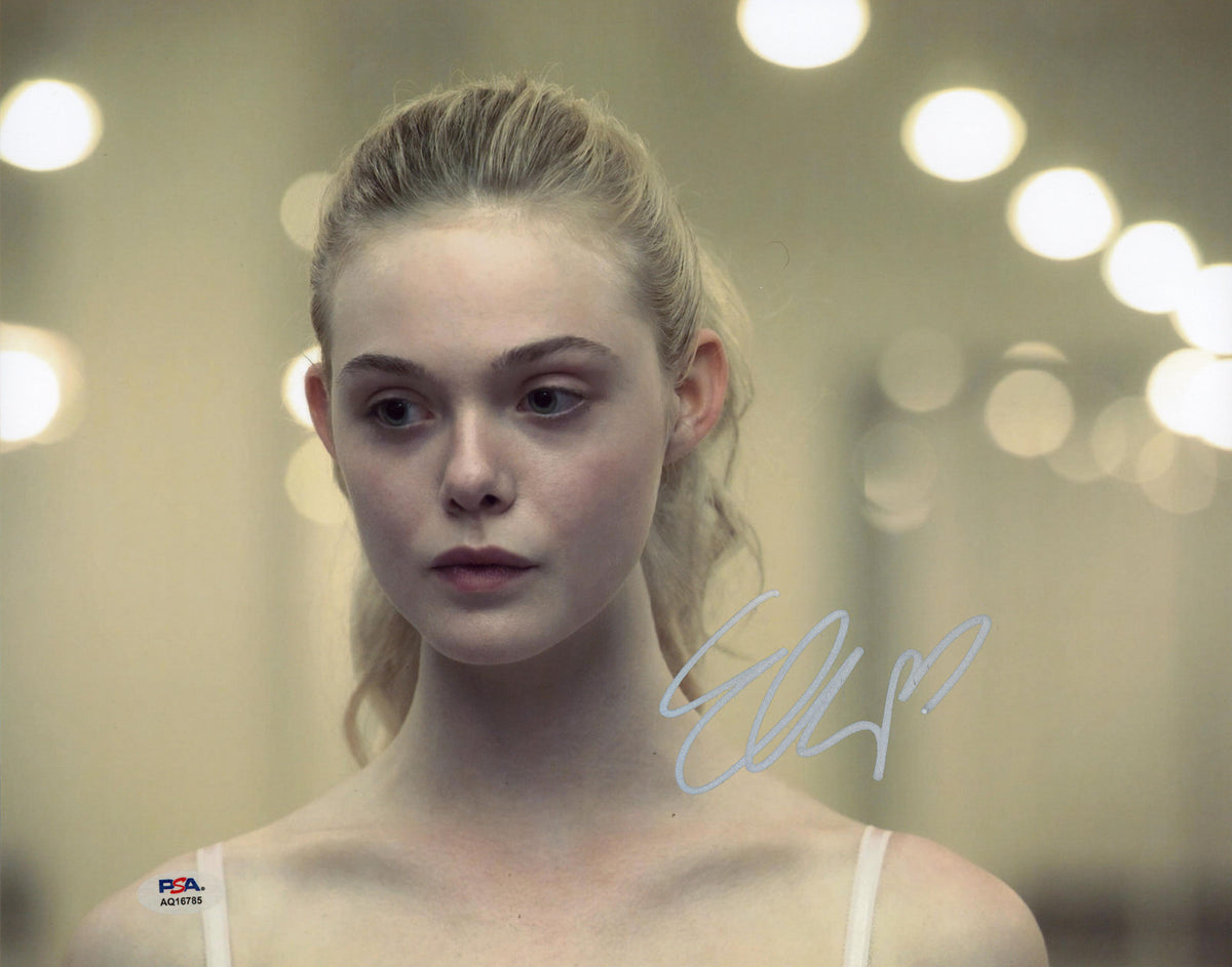 Elle Fanning The Neon Demon Authentic Signed 11x14 Photo PSA/DNA #AQ16785