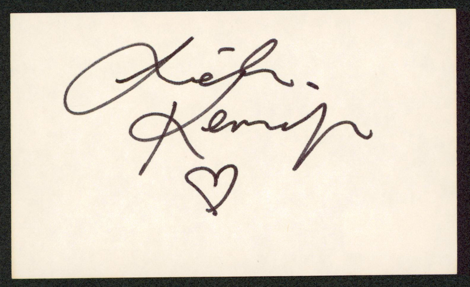 Linda Kerridge Fade To Black Authentic Signed 3x5 Index Card BAS #BW35565