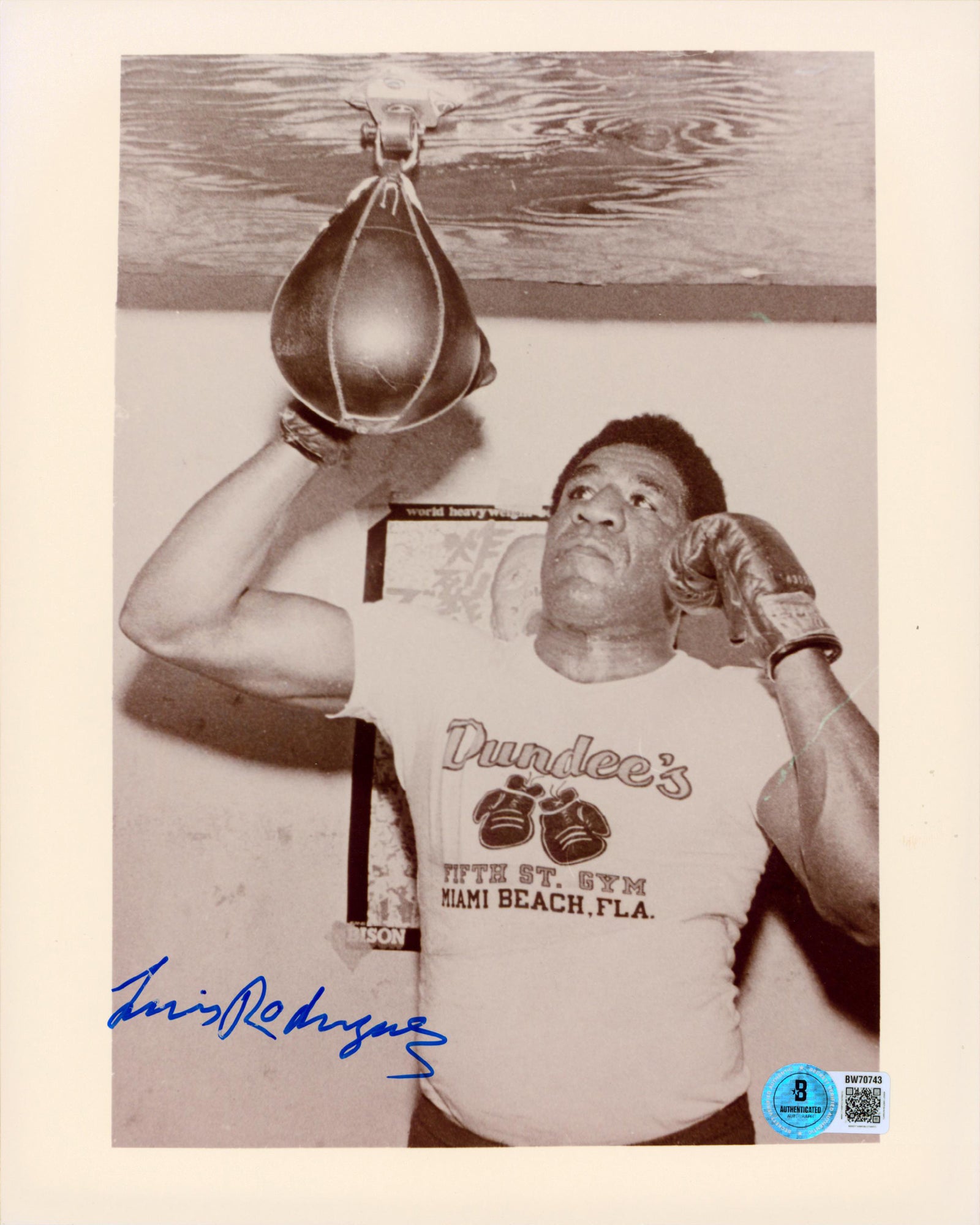 Luis Manuel Rodriguez Authentic Signed 8x10 Vertical Photo BAS #BW70743
