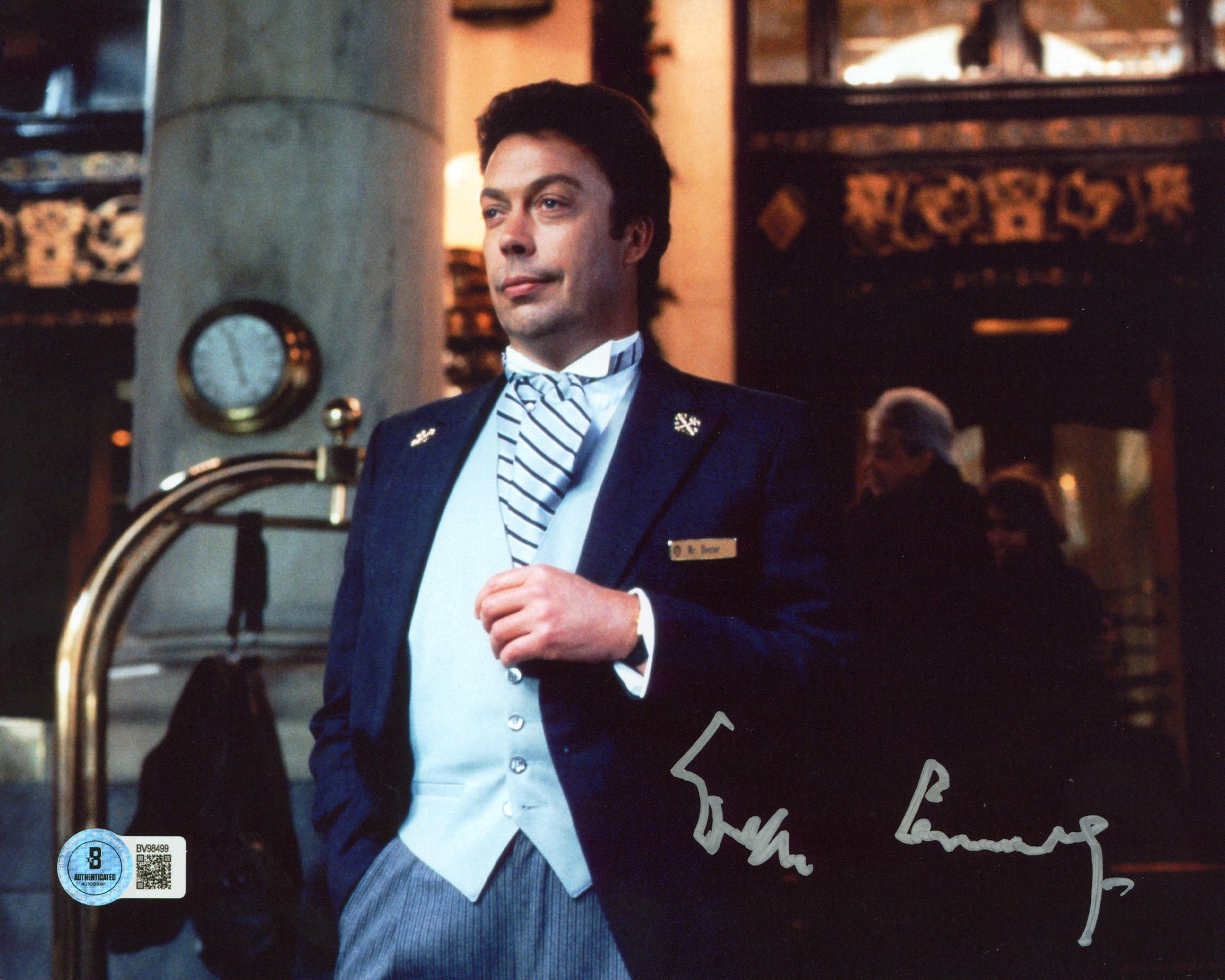 Tim Curry Home Alone 2: Lost in New York Signed 8x10 Horizontal Photo BAS 1