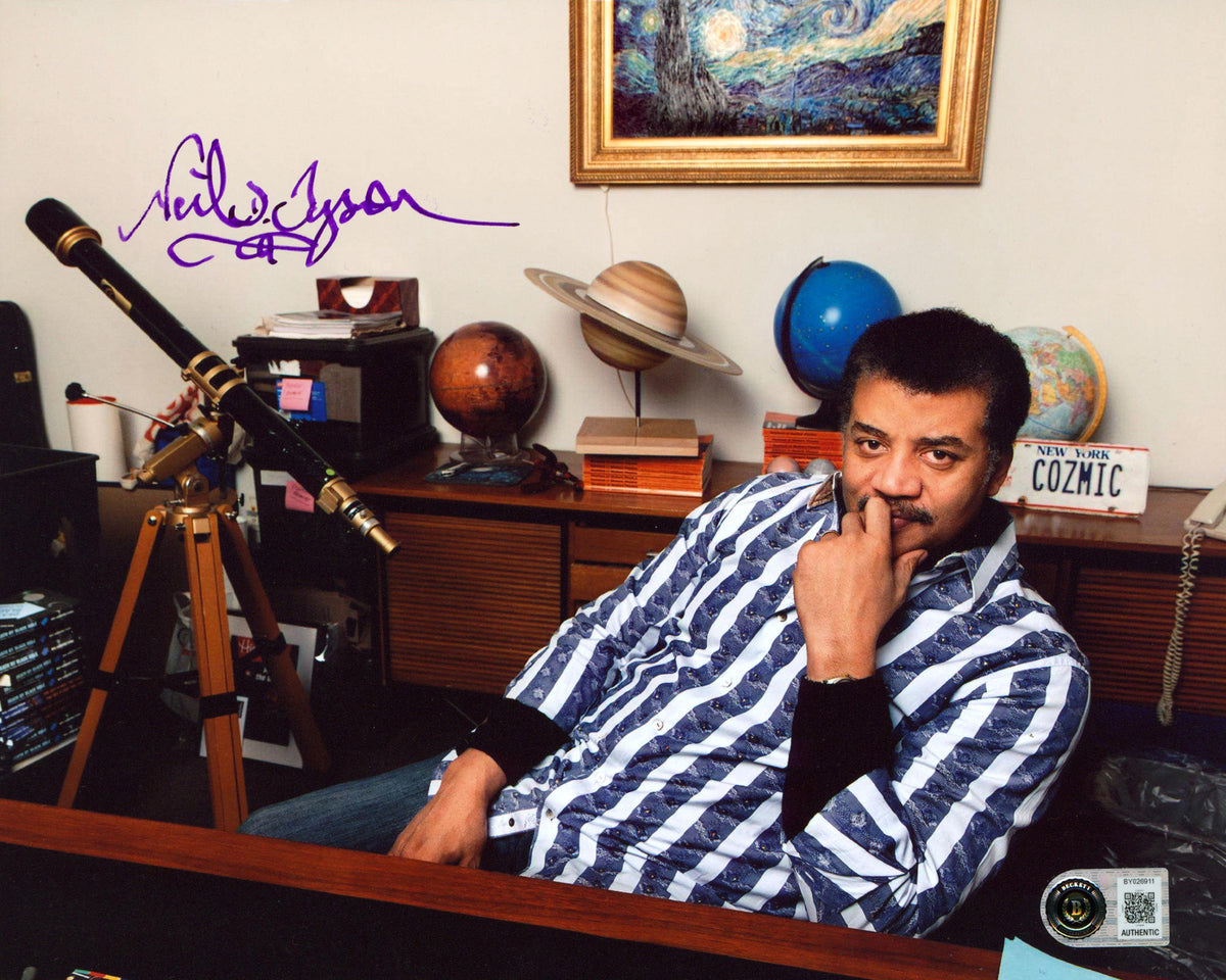 Neil deGrasse Tyson Cosmos: A Spacetime Odyssey Signed 8x10 Photo BAS #BY026911