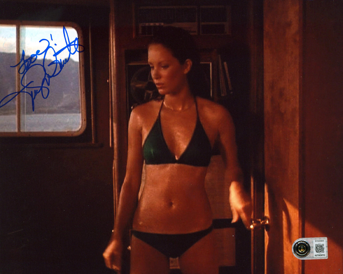 Jaclyn Smith Charlie's Angels "Love!" Signed 8x10 Horizontal Photo BAS #BY026965