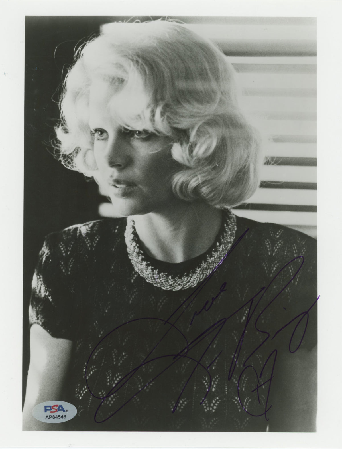 Kim Bassinger The Natural Authentic Signed 8x10 Vertical Photo PSA/DNA #AP84546