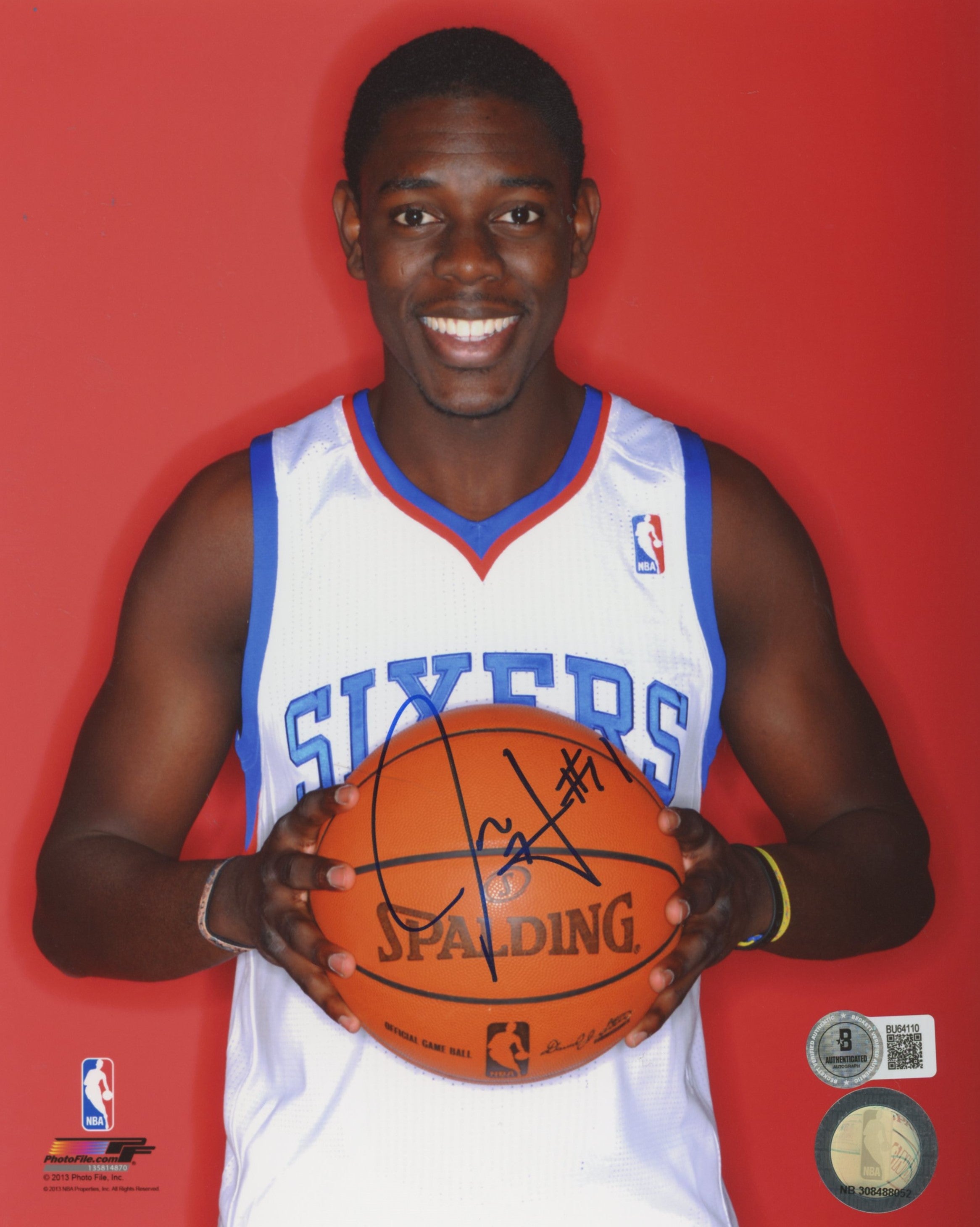 76ers Jrue Holiday Authentic Signed 8x10 Vertical Photo Autographed BAS #BU64110