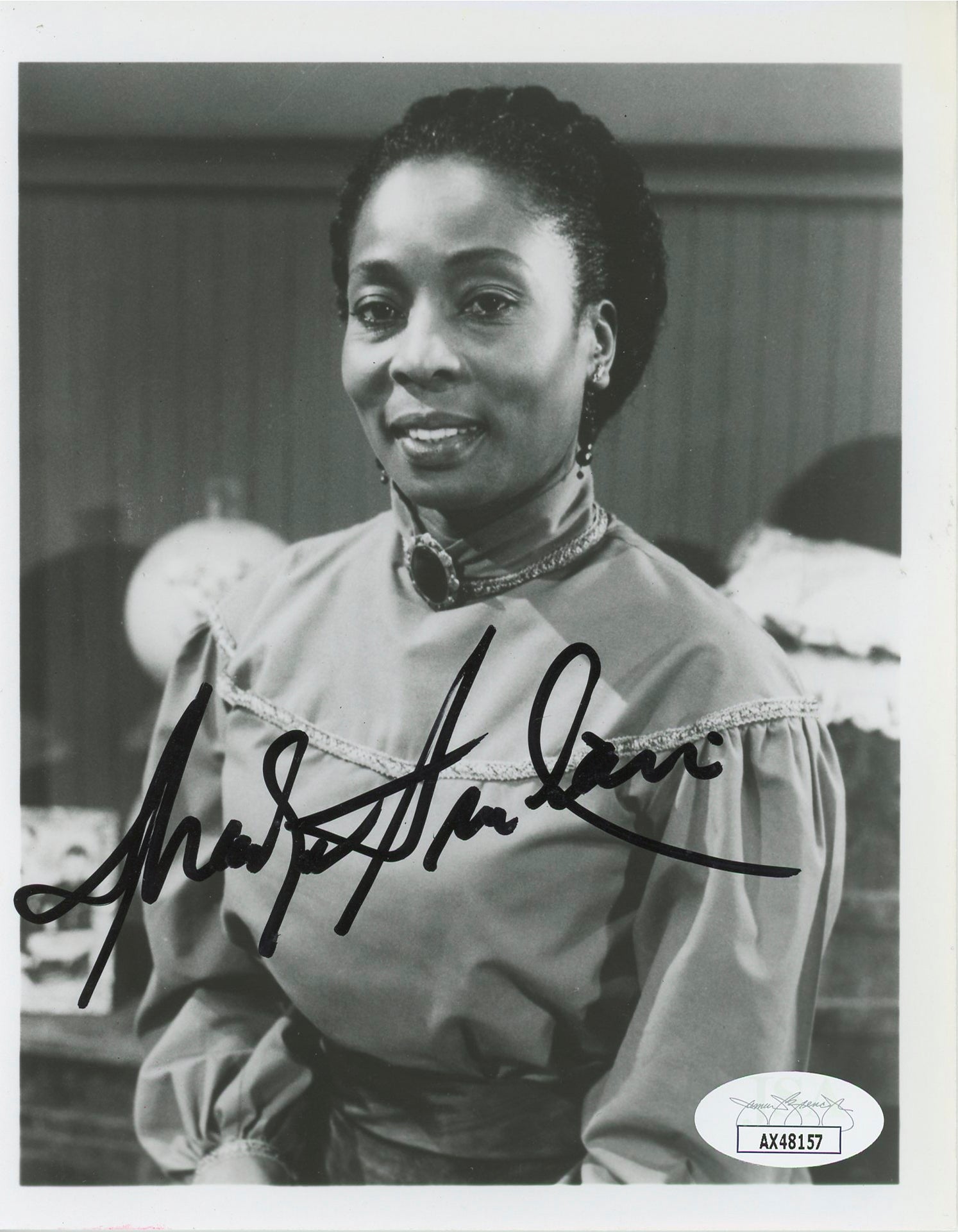 Madge Sinclair Coming to America Authentic Signed 5x6.5 Photo JSA #AX48157