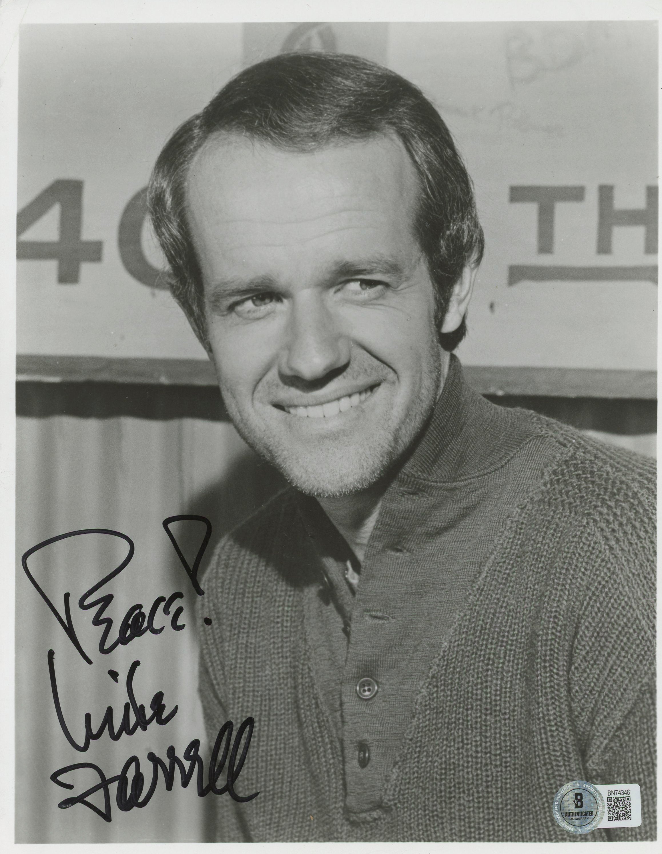 Mike Farrell M*A*S*H "Peace!" Authentic Signed 8x10 Photo BAS #BN74346