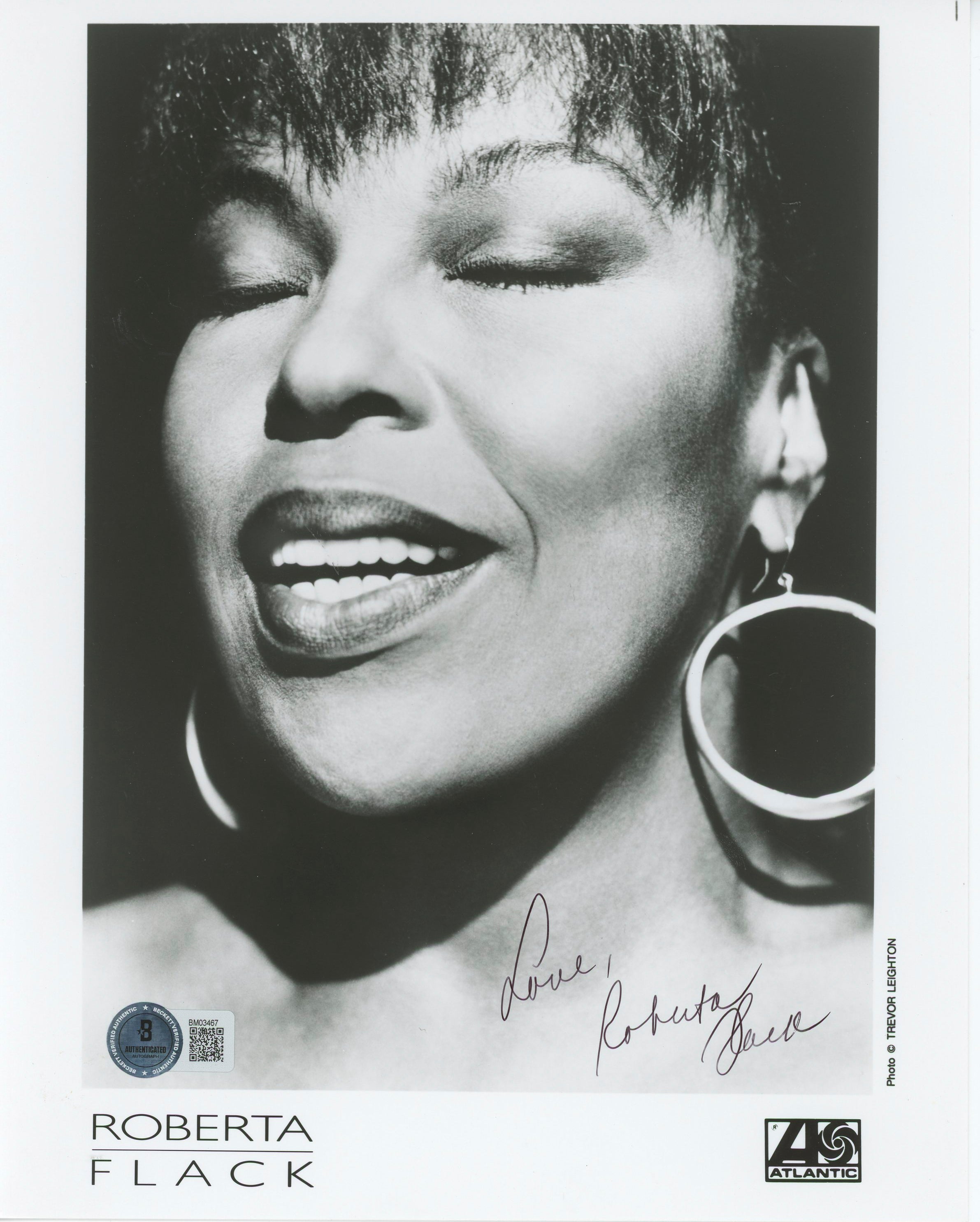 Roberta Flack Singer Love Authentic Signed 8x10 Photo BAS #BM03467