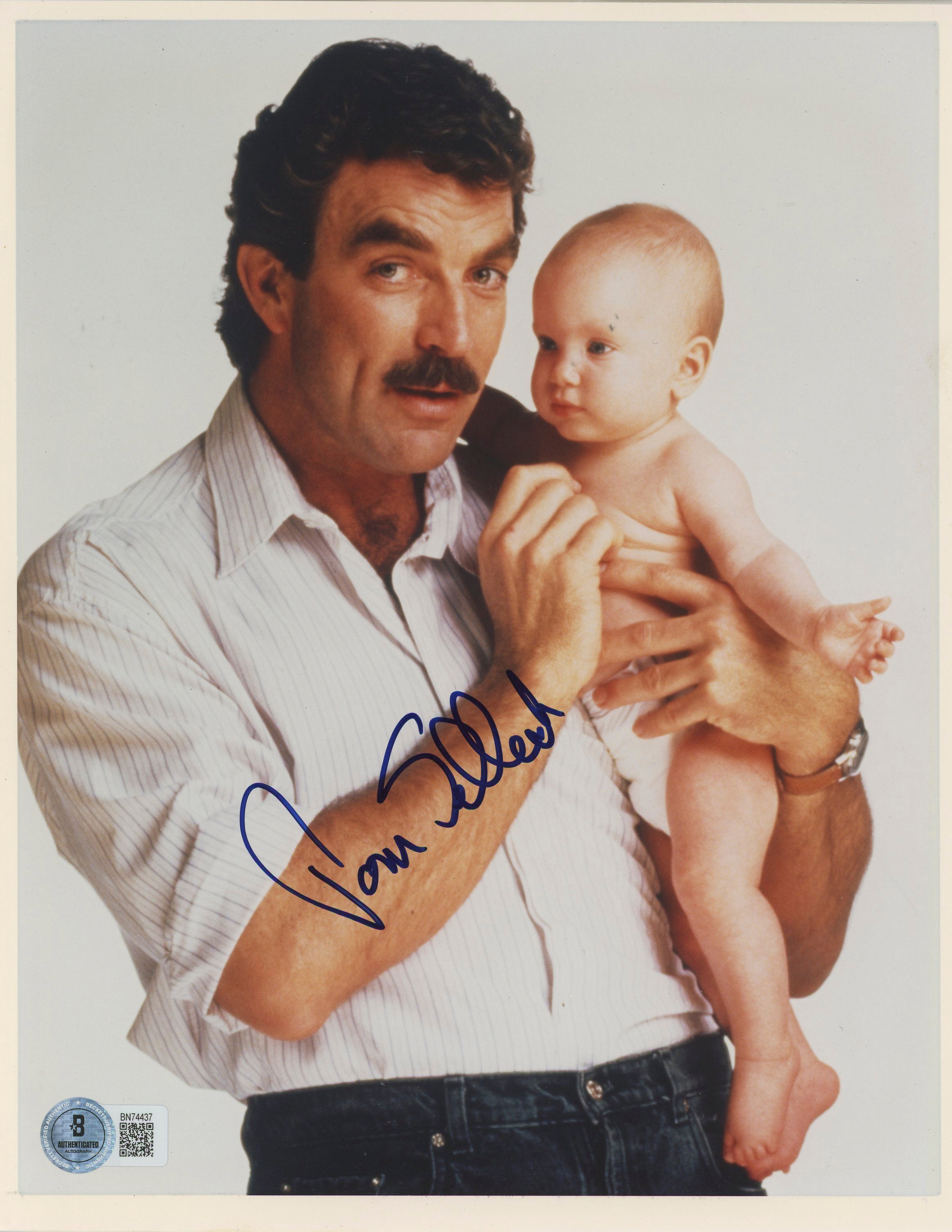 Tom Selleck Three Men and a Baby Authentic Signed 8x10 Photo BAS #BN74437