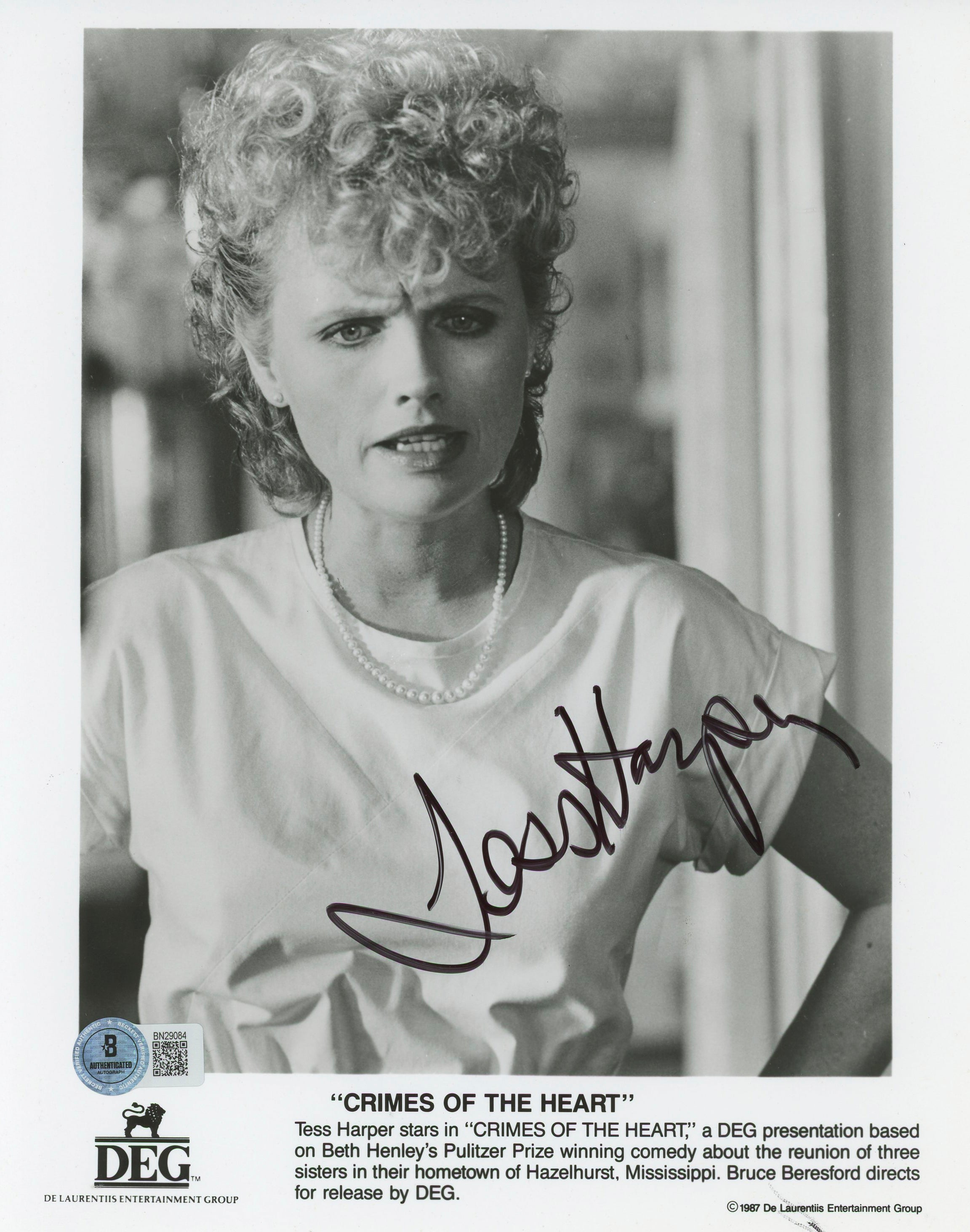 Tess Harper Crimes of the Heart Authentic Signed 8x10 Photo BAS #BN29084