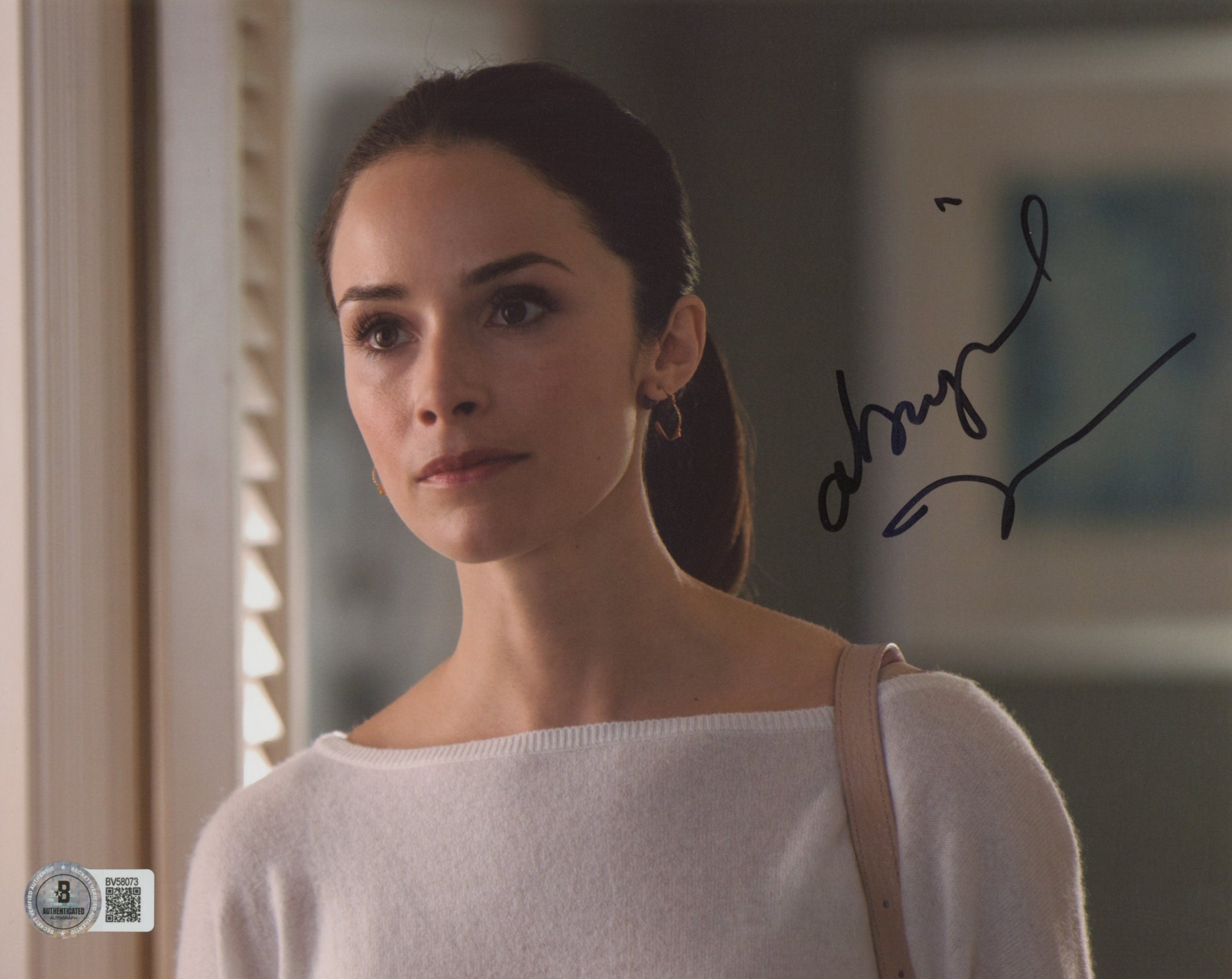 Abigail Spencer Timeless Authentic Signed 8x10 Photo Autographed BAS #BV58073