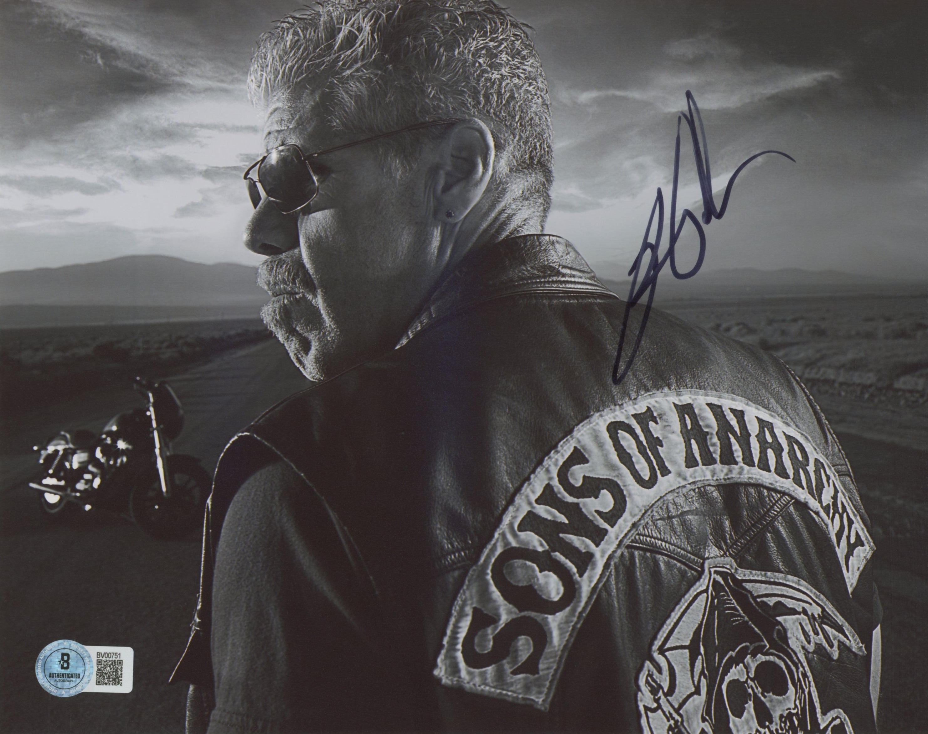 Ron Perlman Sons of Anarchy Authentic Signed 8x10 Photo Autographed BAS #BV00751
