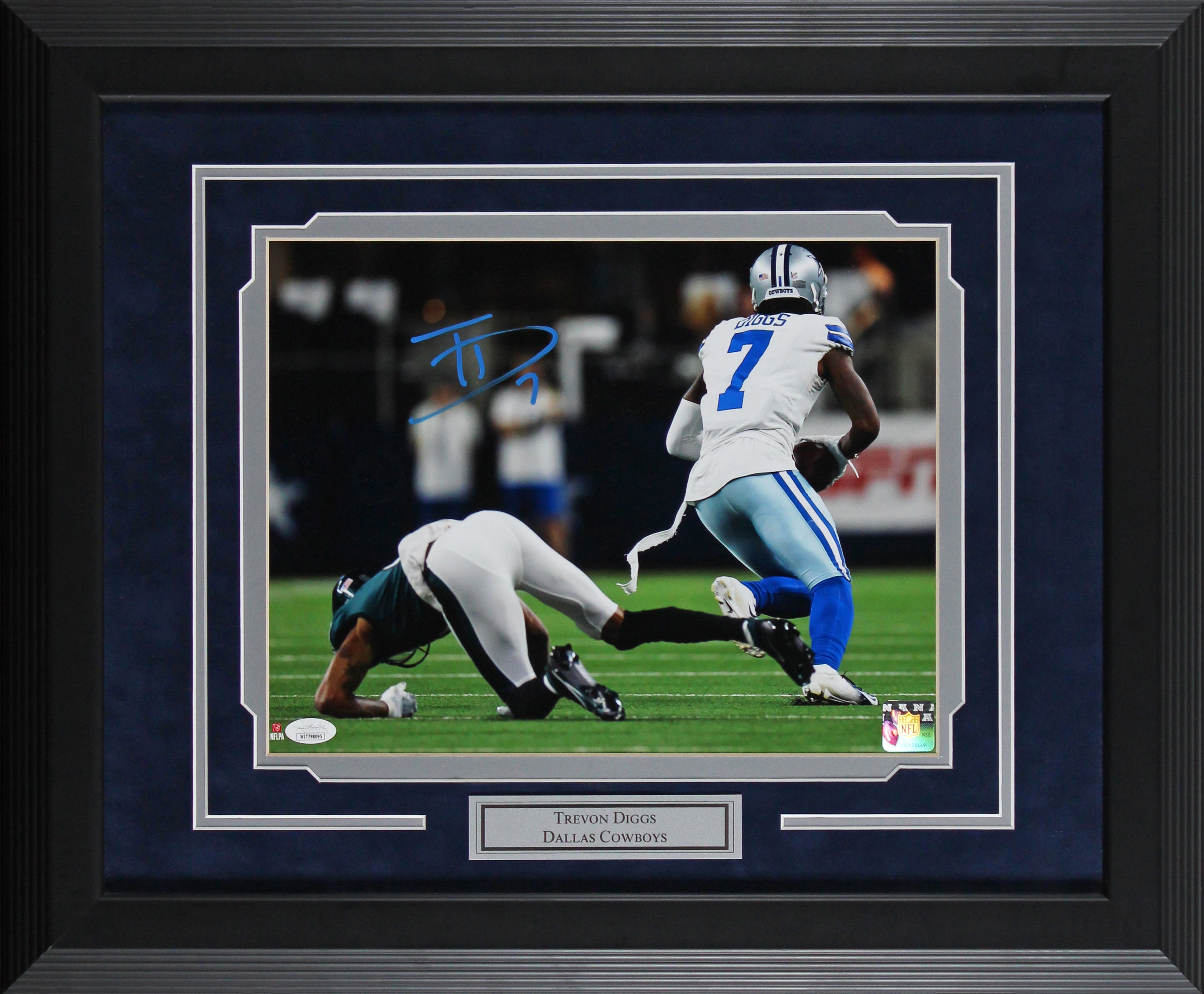 Cowboys Trevon Diggs Authentic Signed 11x14 Framed Photo JSA #WIT798095