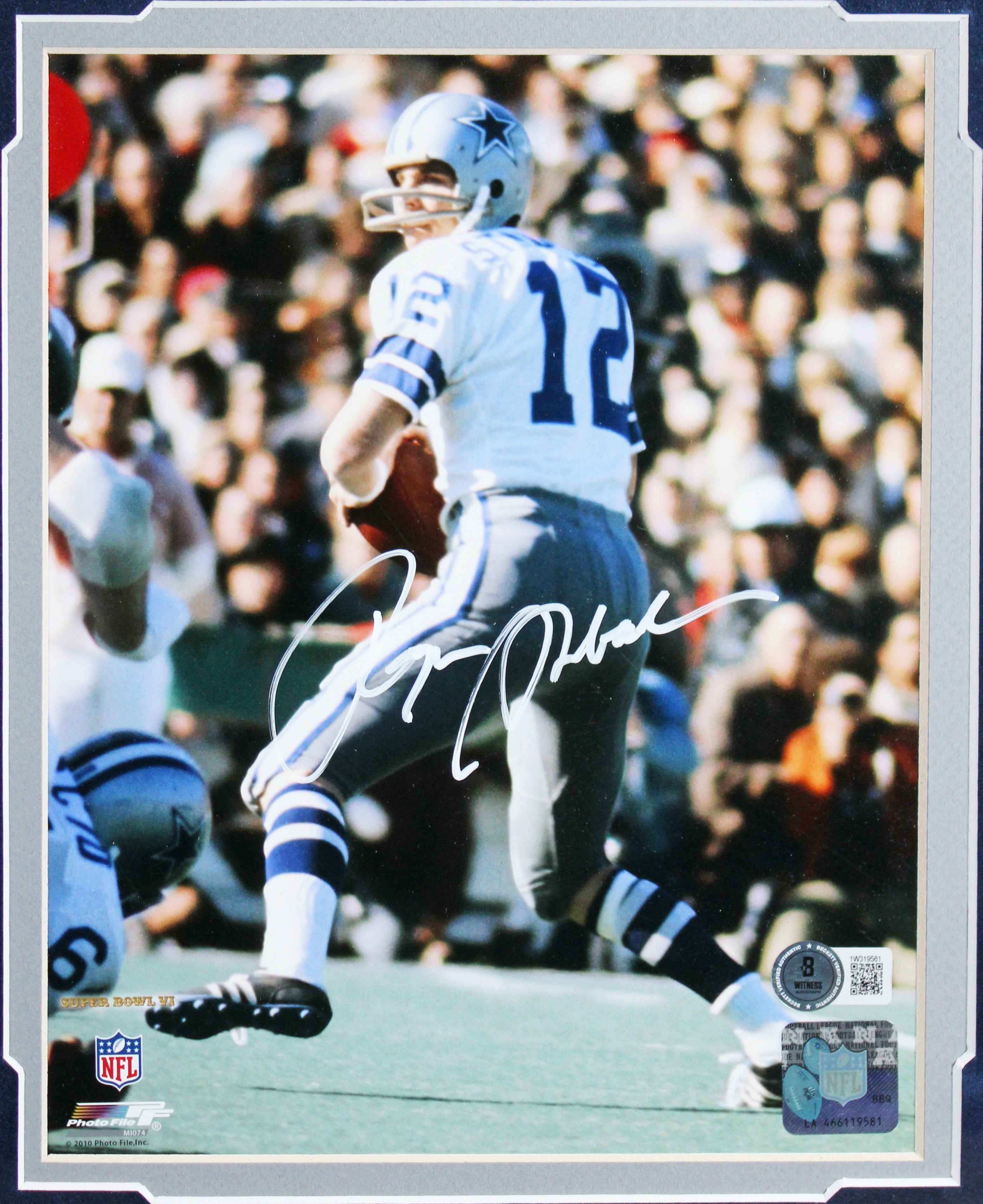 Cowboys Roger Staubach Authentic Signed 8x10 Framed Photo BAS Witness #1W319561