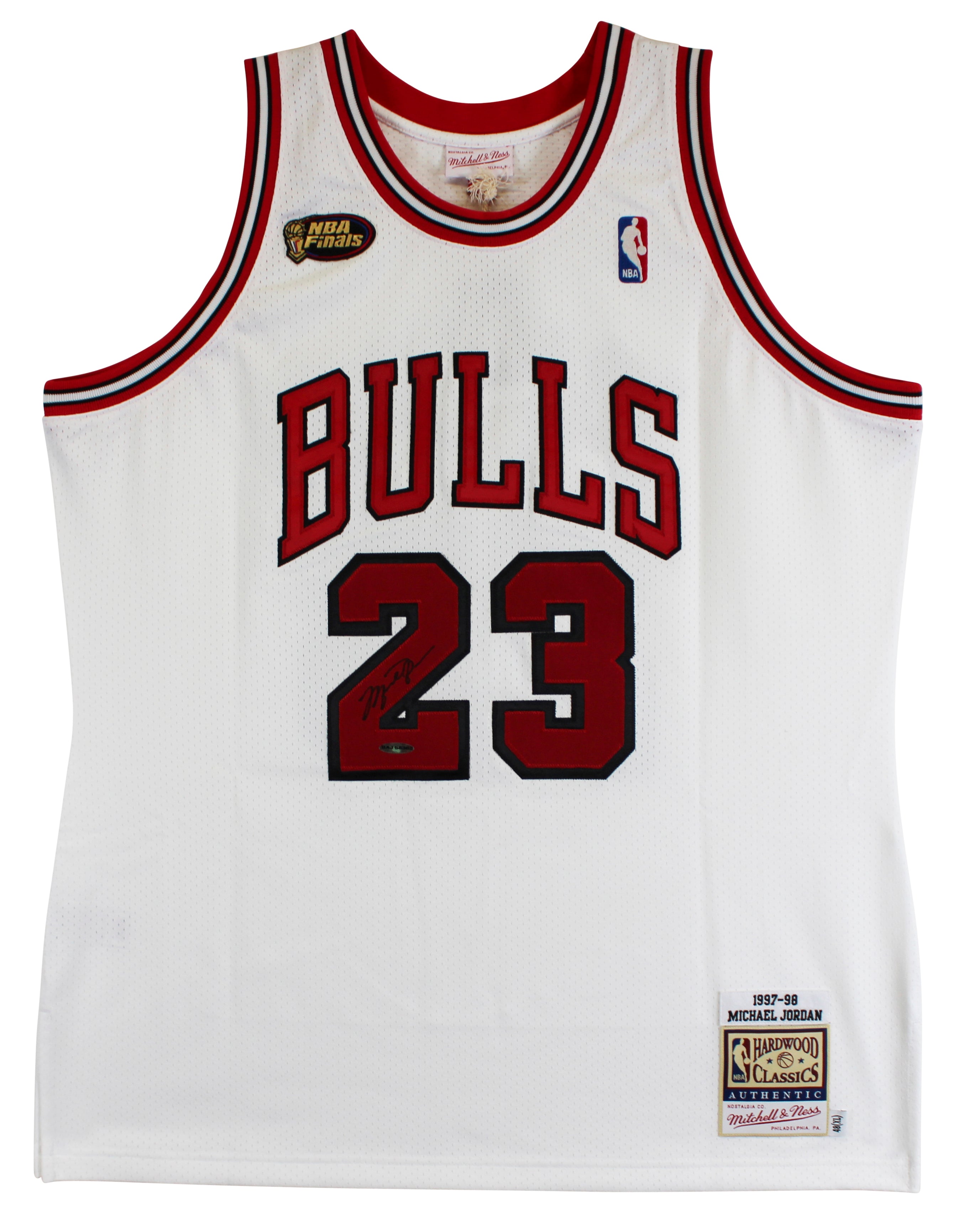 Bulls Michael Jordan Signed 97-98 White Nike HWC Authentic Framed Jersey UDA