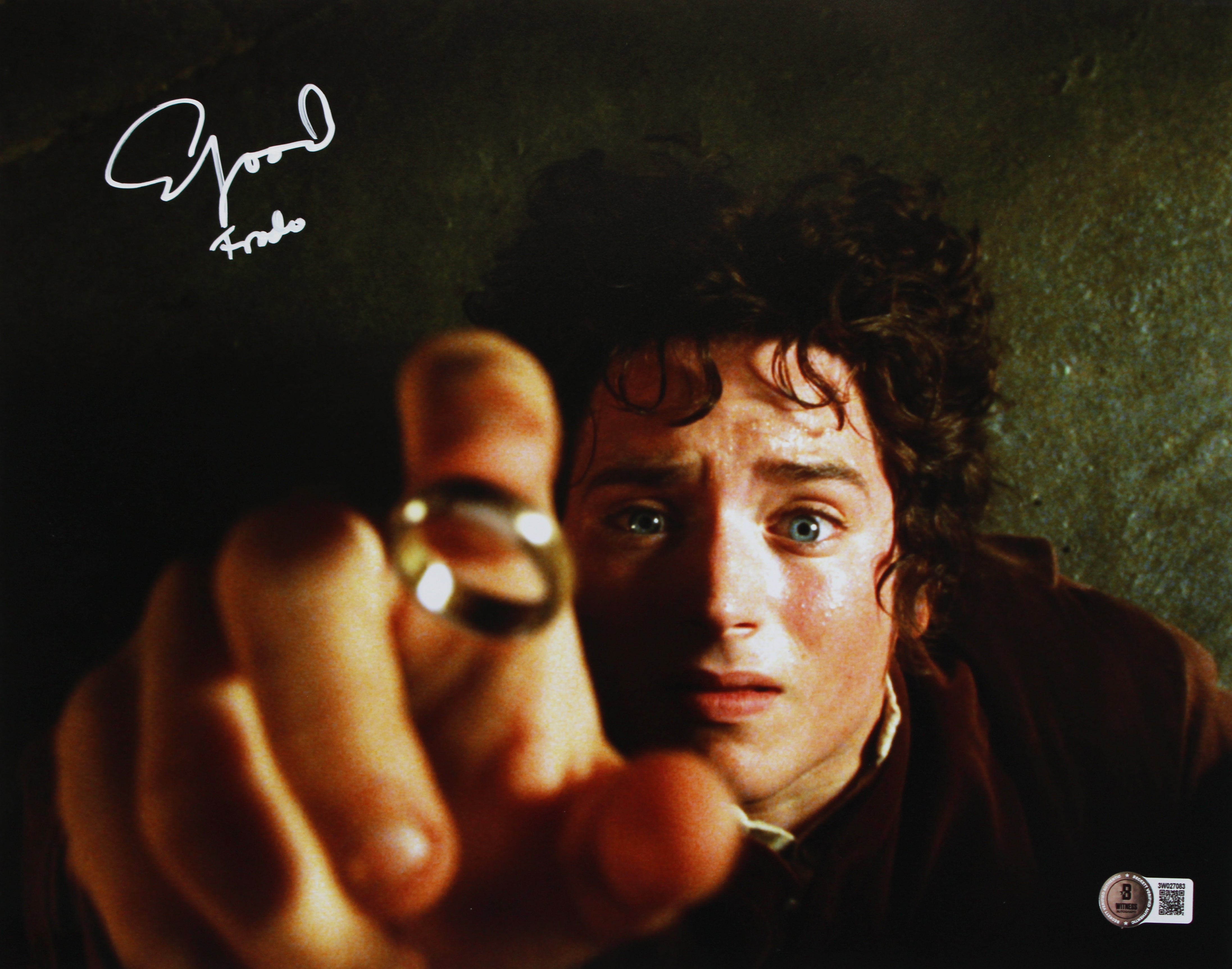 Elijah Wood Lord of the Rings "Frodo" Signed 11x14 Horizontal Ring Photo BAS Wit
