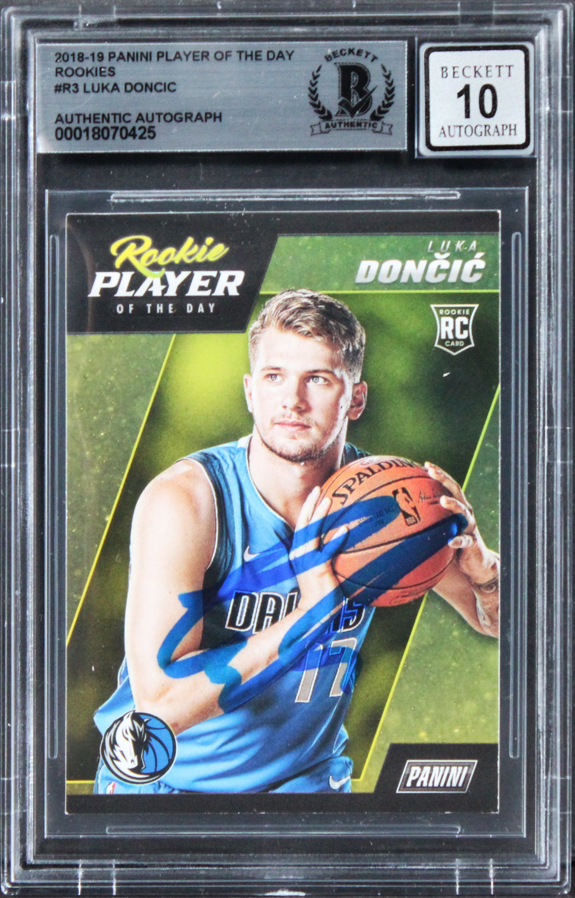 Mavericks Luka Doncic Signed 2018 Panini POTD Rookies #R3 RC Auto 10! BAS Slab