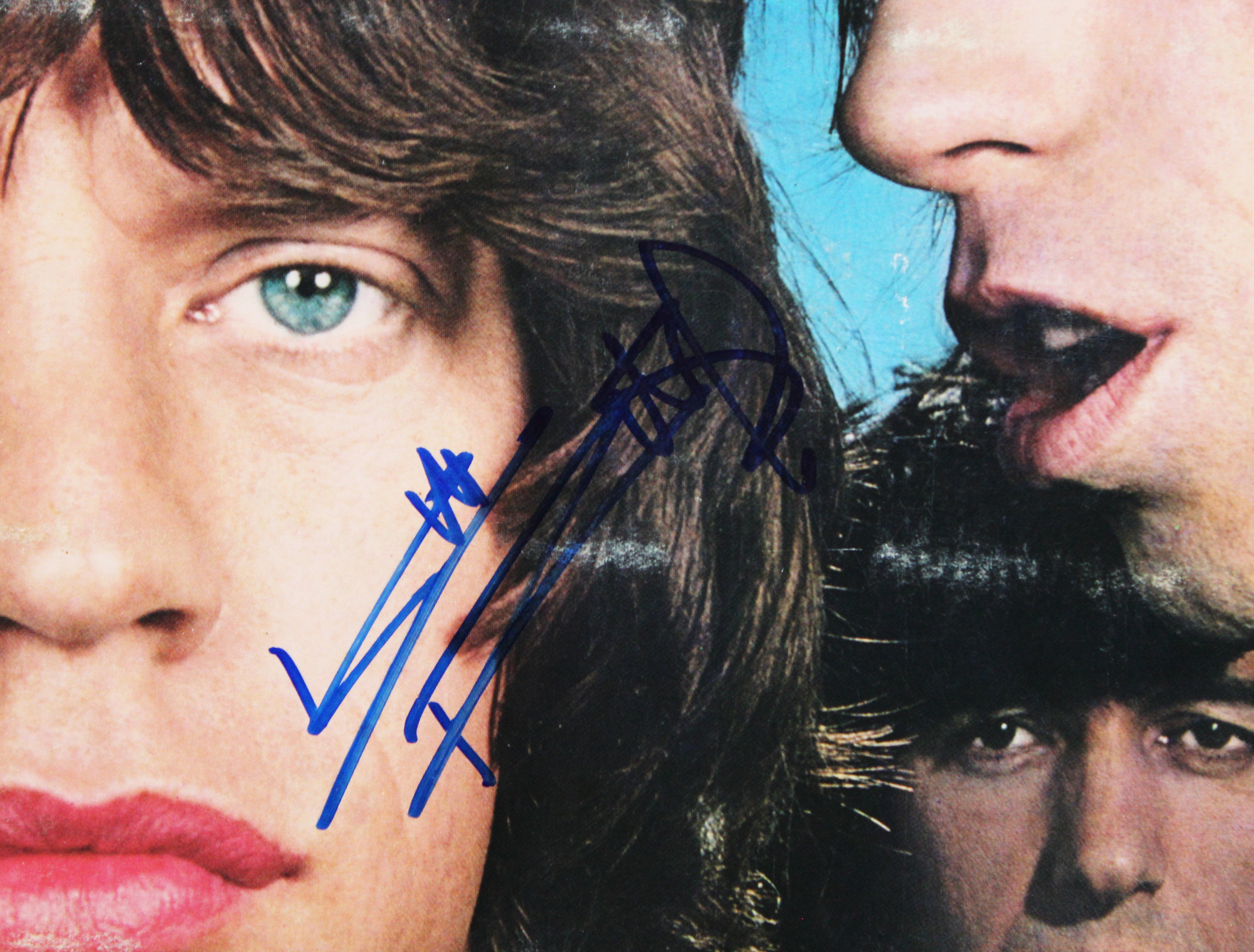 Keith Richards The Rolling Stones Signed Black And Blue Album Cover BAS #AE02797