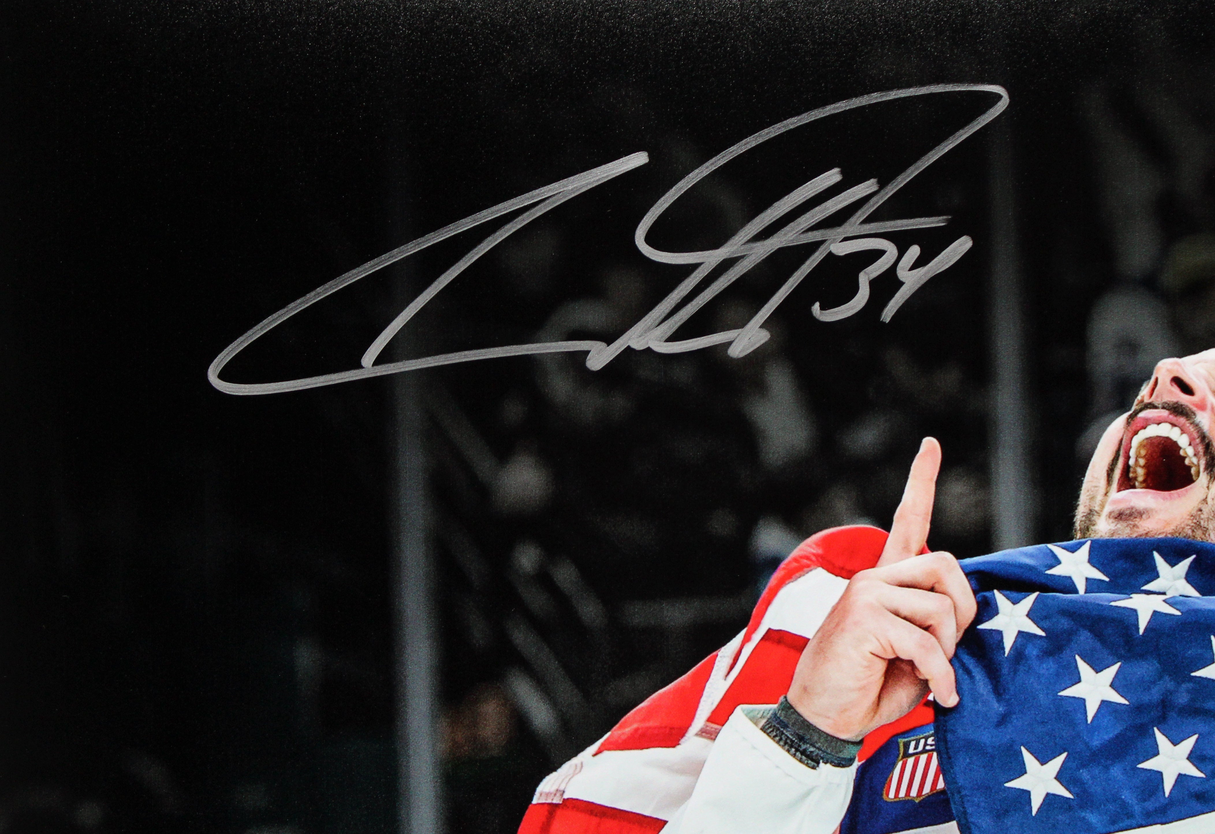 Auston Matthews Team USA Signed 16x20 Horizontal Gold Medal Photo Fanatics