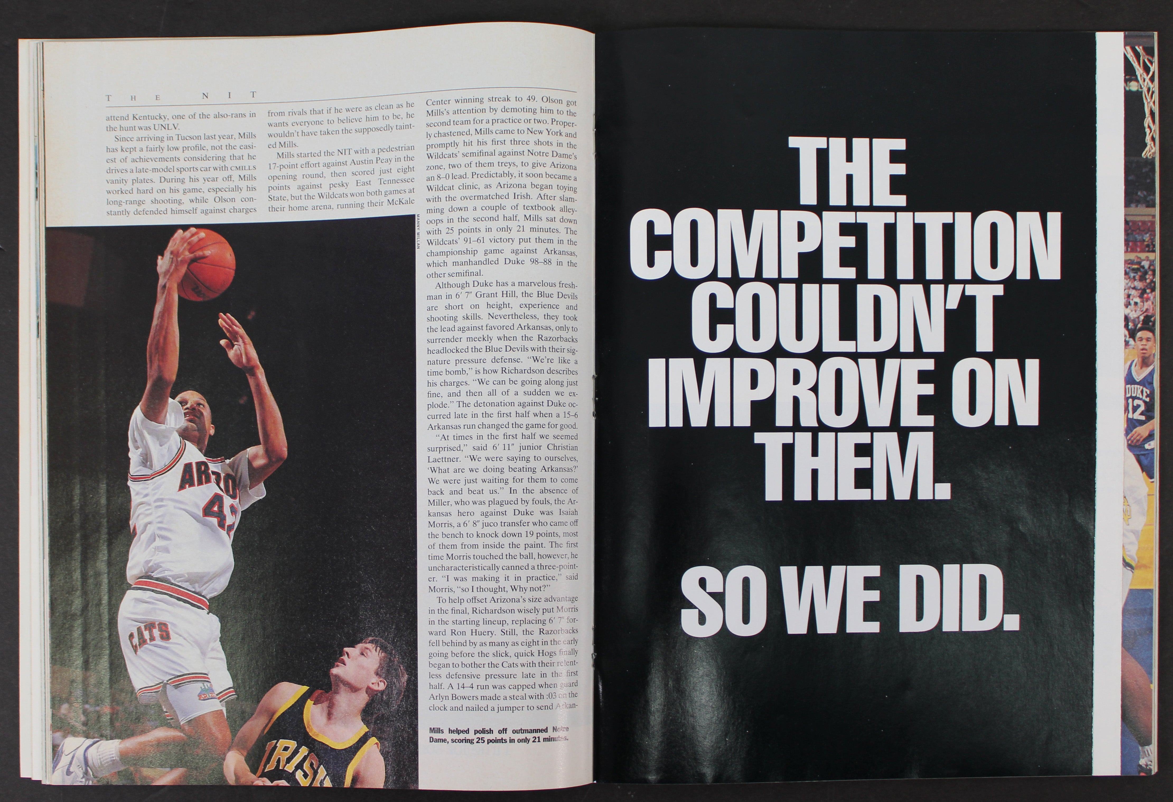 Lakers Magic Johnson Signed December 3, 1990 Sports Illustrated Magazine BAS Wit