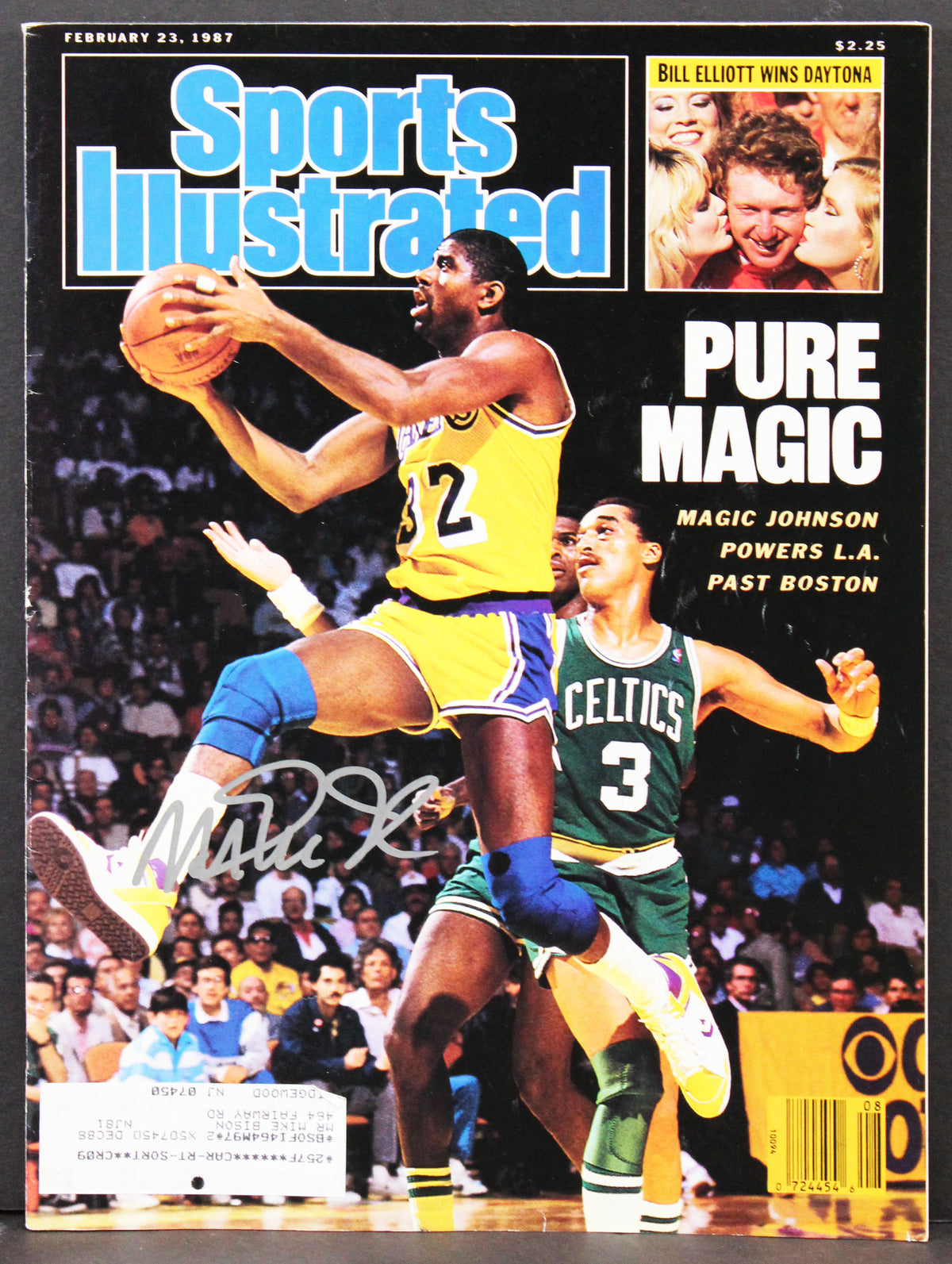Lakers Magic Johnson Signed February 23, 1987 Sports Illustrated Magazine BAS W